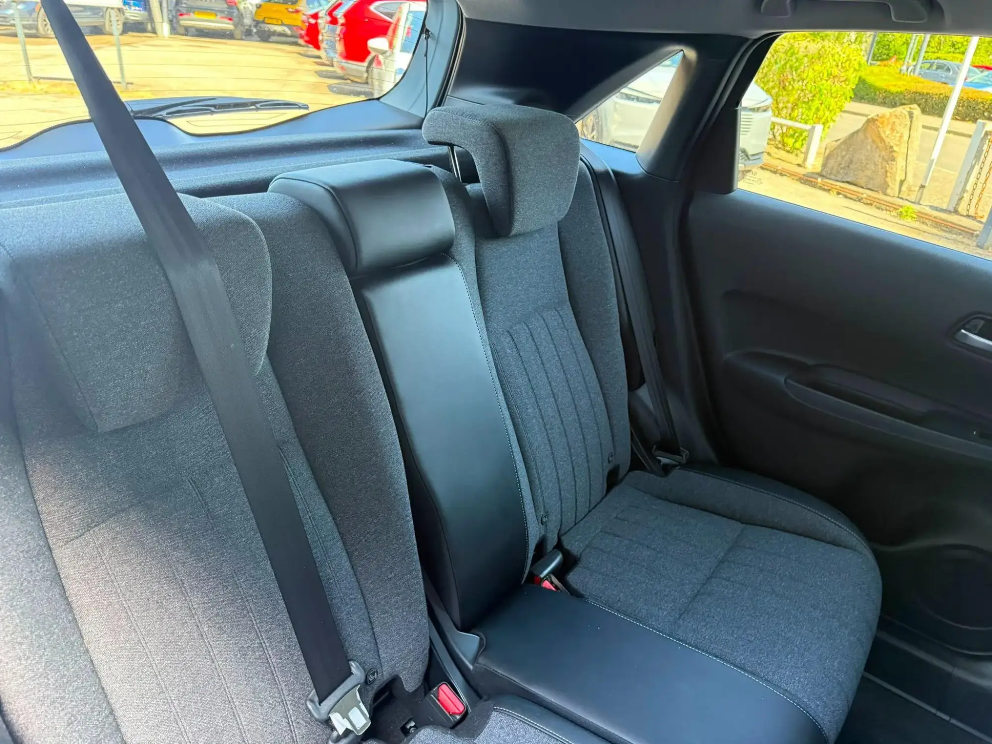 Honda Jazz Hybrid Image 14 Honda Jazz Hybrid Image 14