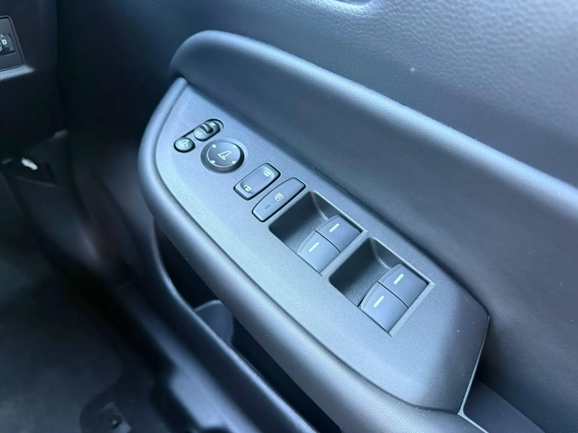 Honda Jazz Hybrid Image 20 Honda Jazz Hybrid Image 20
