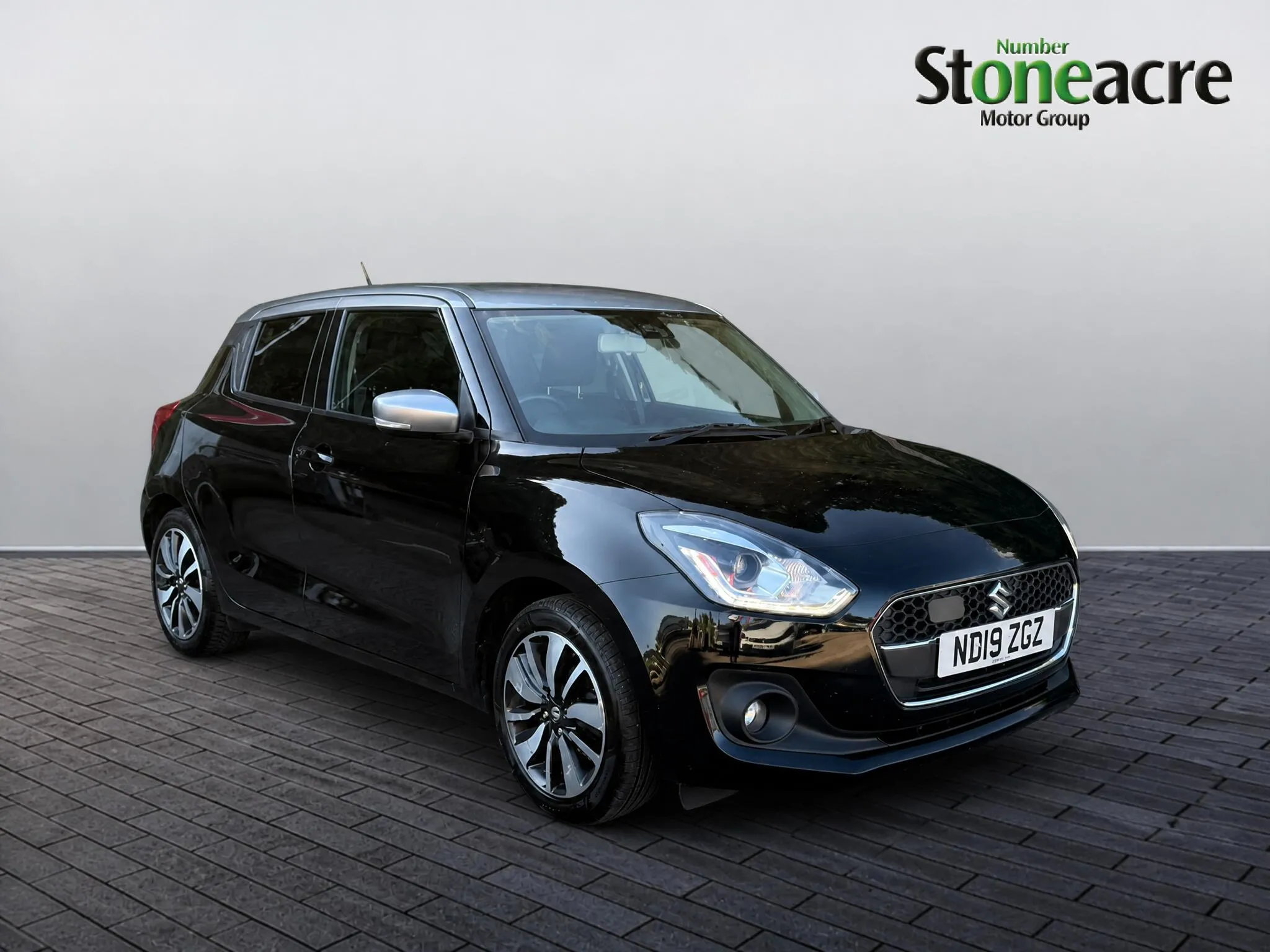 Suzuki Swift listing photo