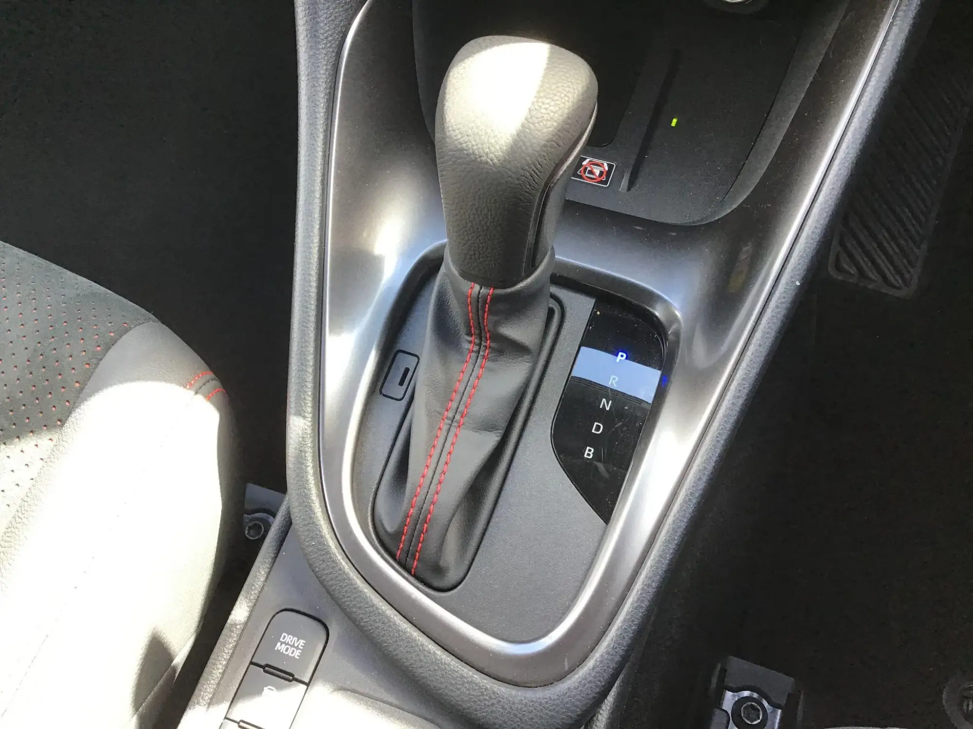 Toyota Yaris Image 10