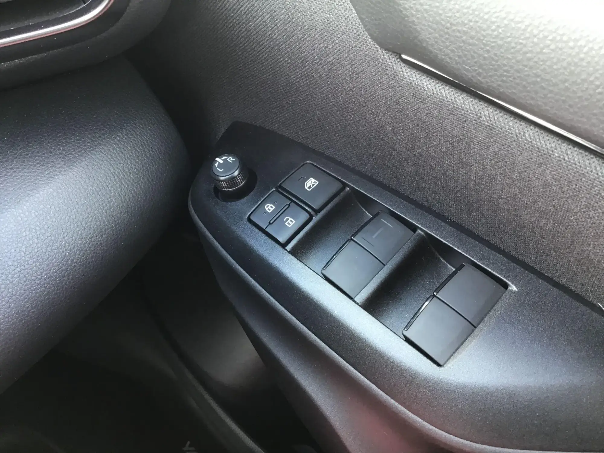 Toyota Yaris Image 13