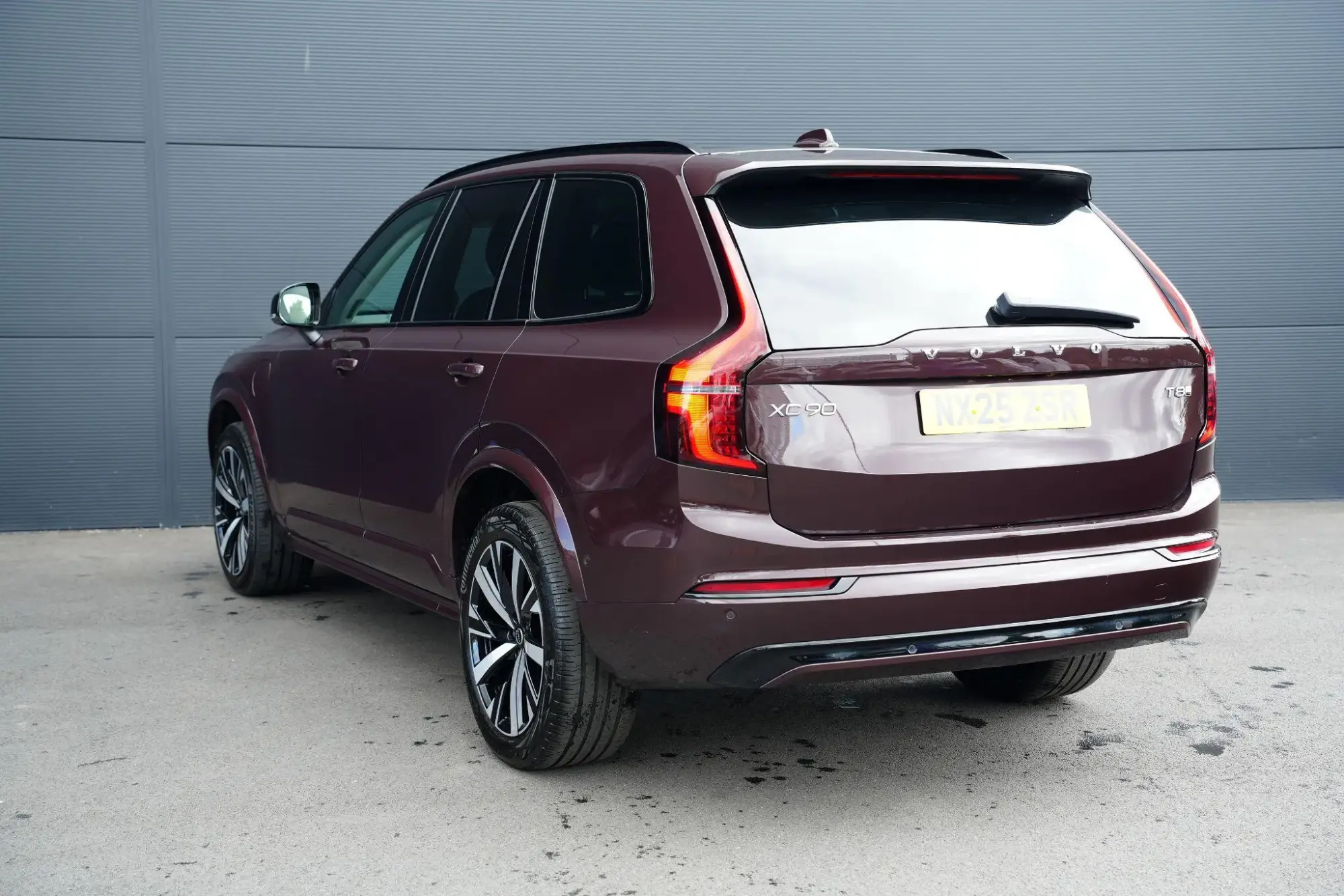 Volvo XC90 Plug-In Hybrid Image 33