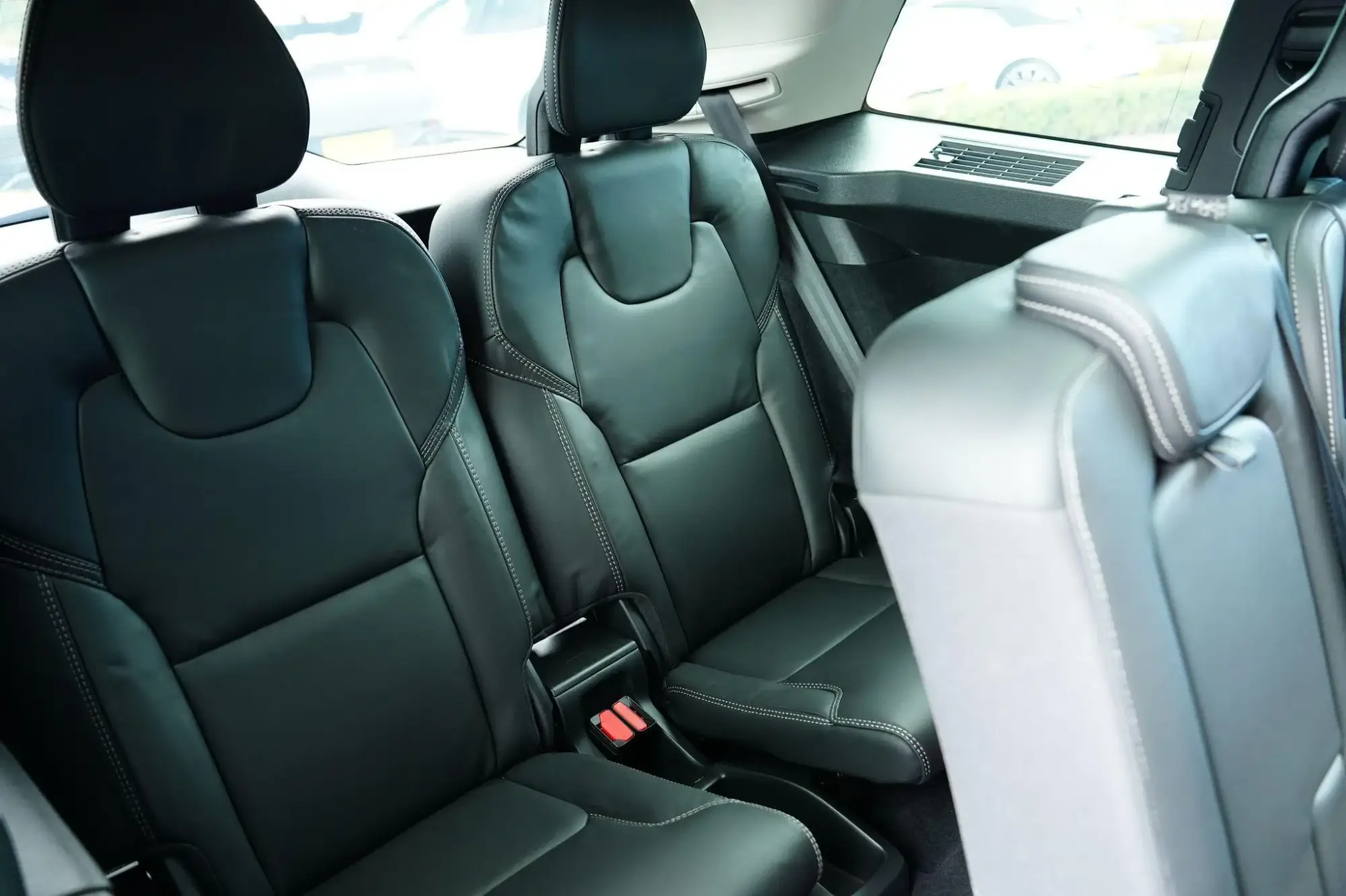 Volvo XC90 Plug-In Hybrid Image 18