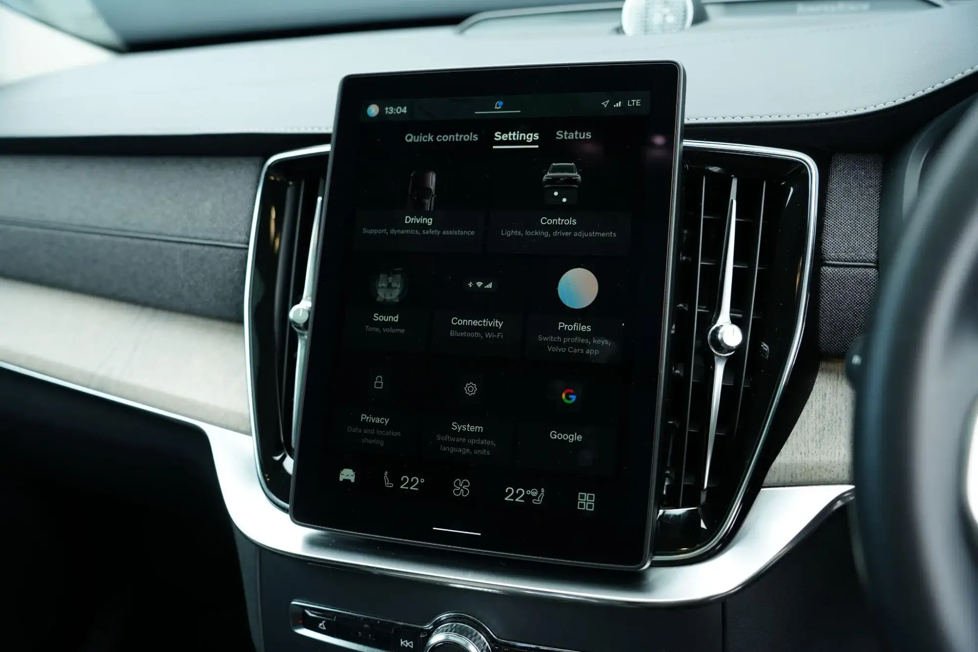 Volvo XC90 Plug-In Hybrid Image 20