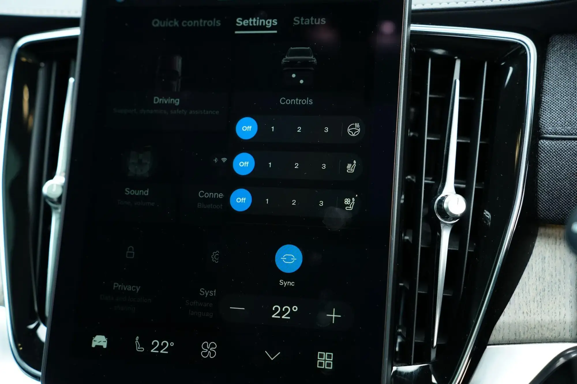Volvo XC90 Plug-In Hybrid Image 21