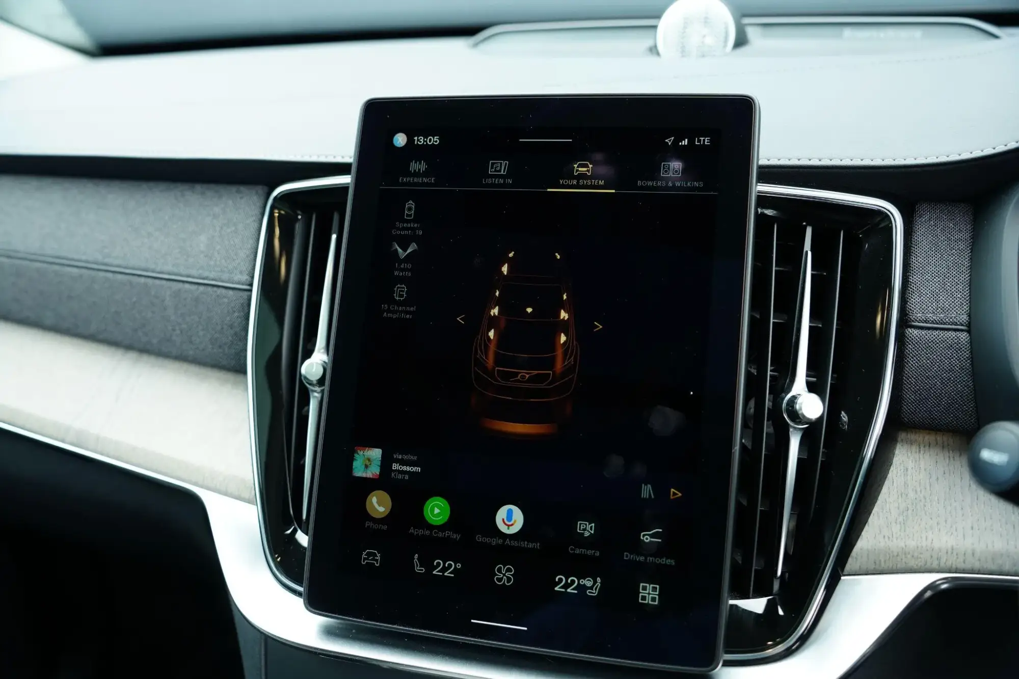 Volvo XC90 Plug-In Hybrid Image 23