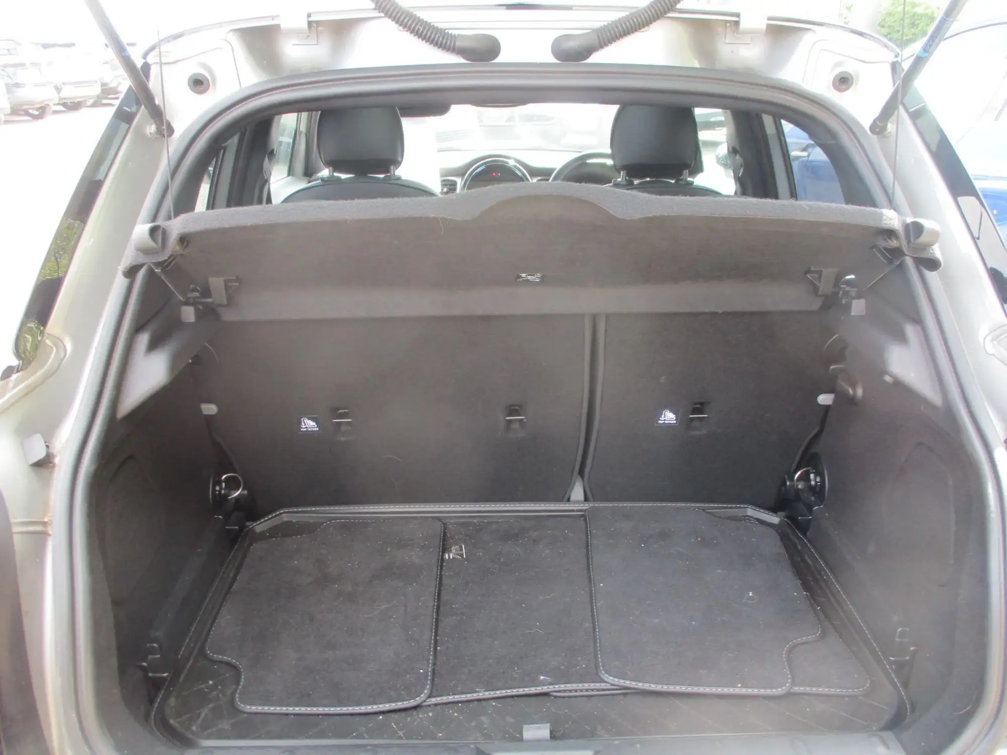 MINI Hatch Image 10 MINI Hatch Image 10