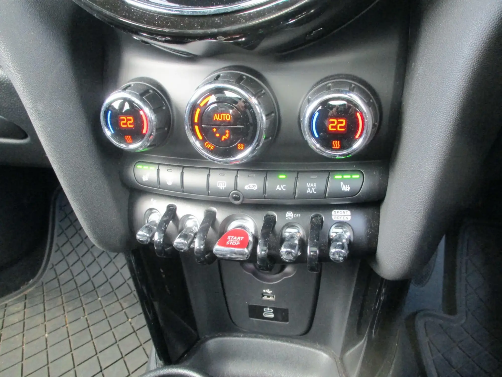 MINI Hatch Image 20 MINI Hatch Image 20