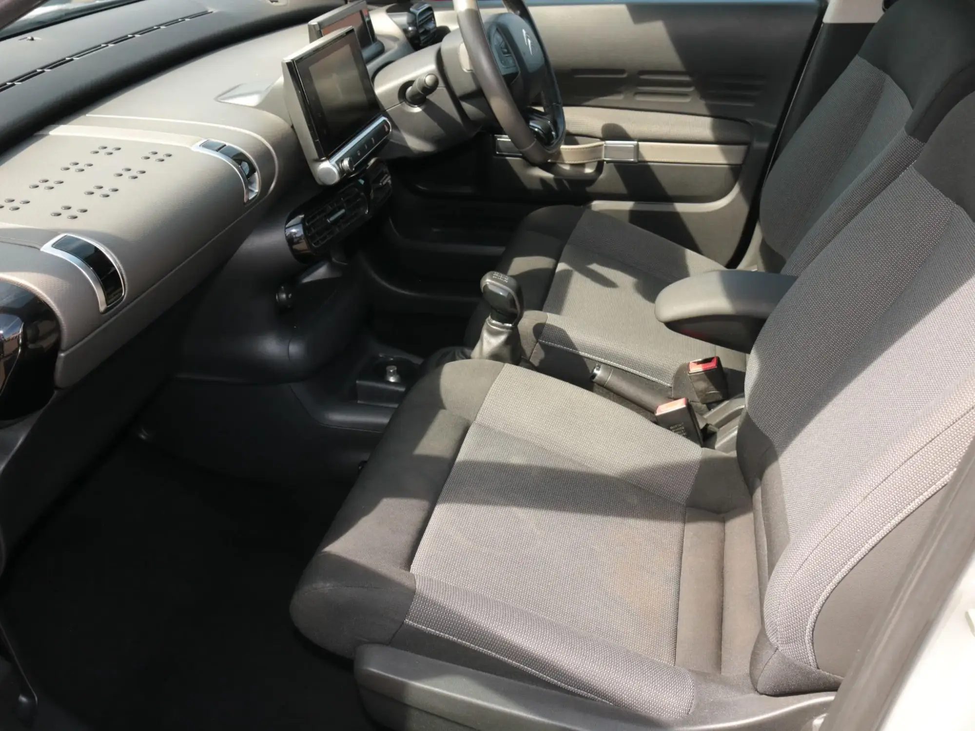 Citroen C4 Cactus Image 12