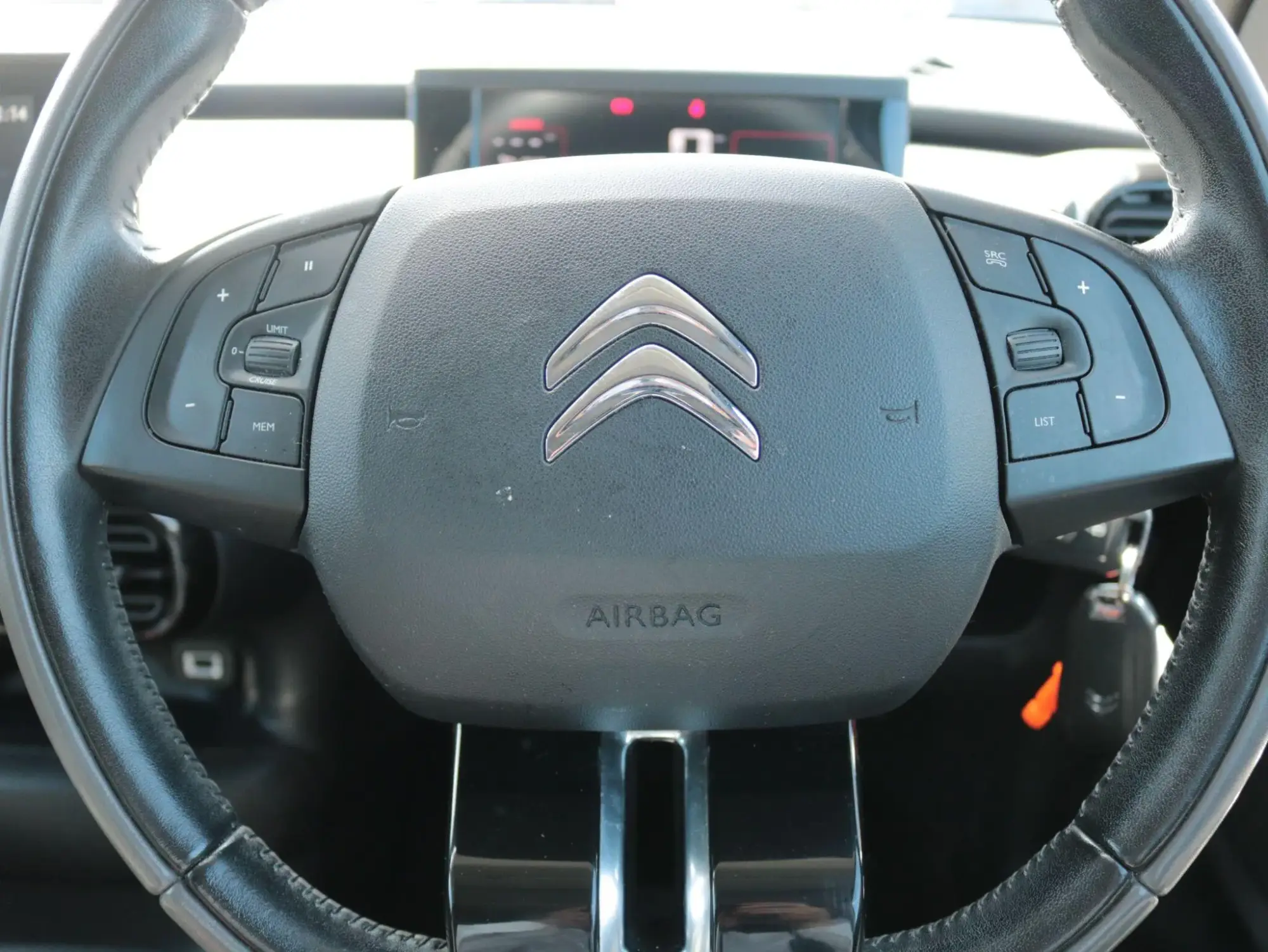 Citroen C4 Cactus Image 14