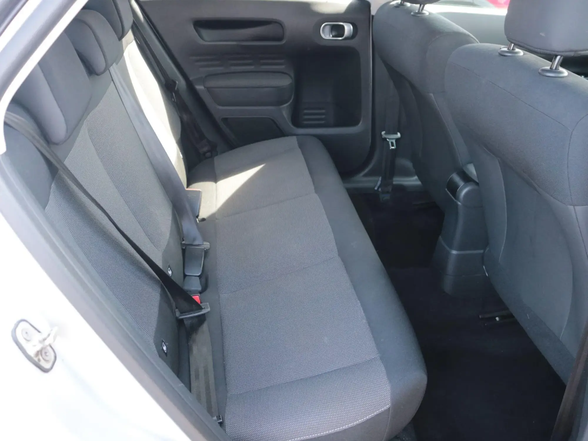 Citroen C4 Cactus Image 21