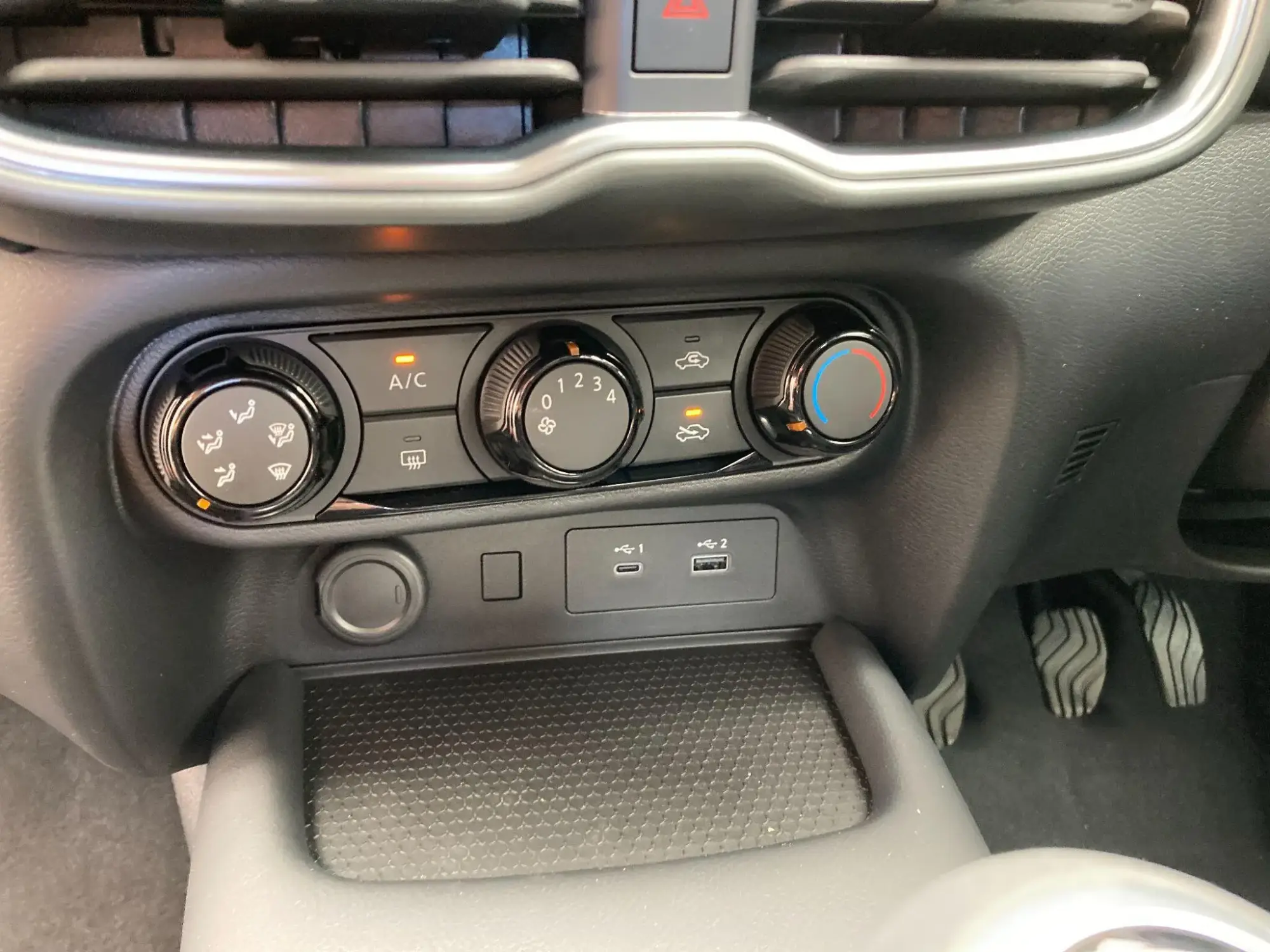 Nissan Juke Image 28 Nissan Juke Image 28
