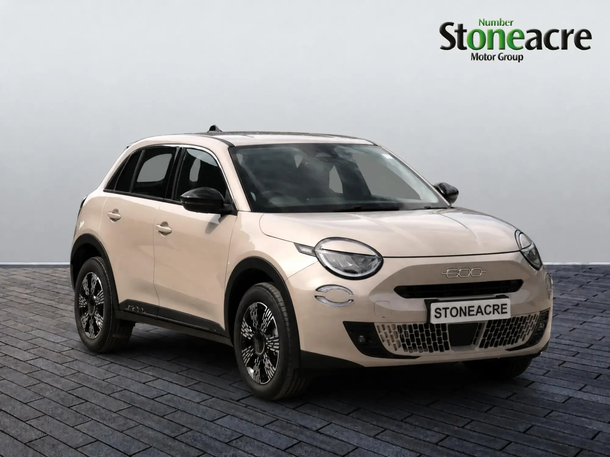 Fiat 600 Petrol Image 1 Fiat 600 Petrol Image 1