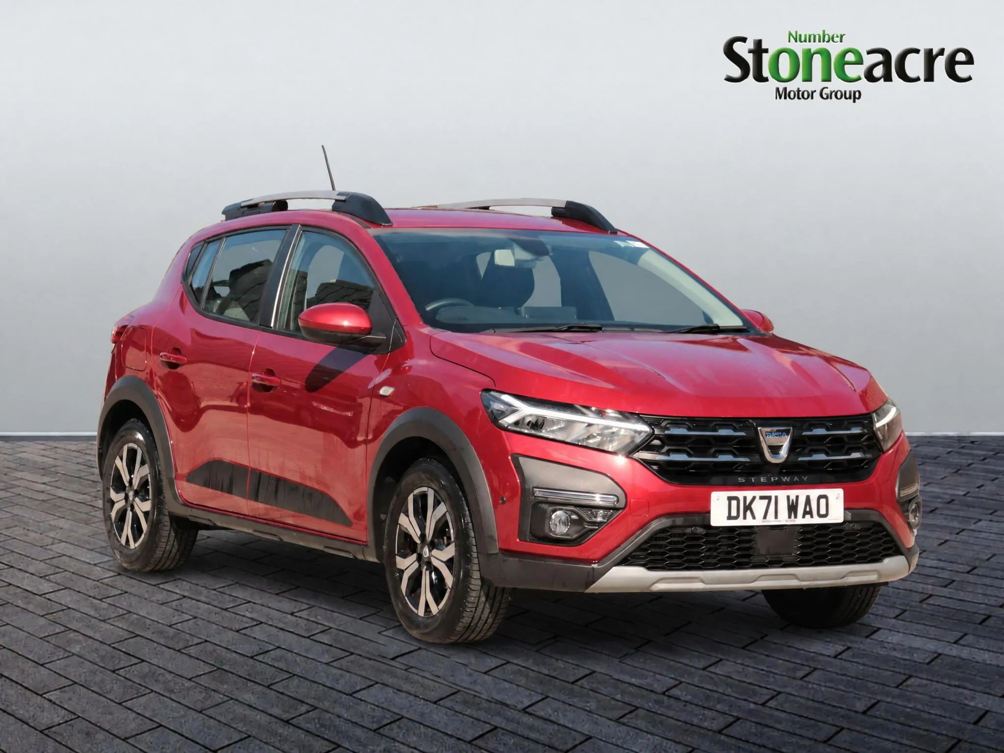 Dacia Sandero Stepway listing photo