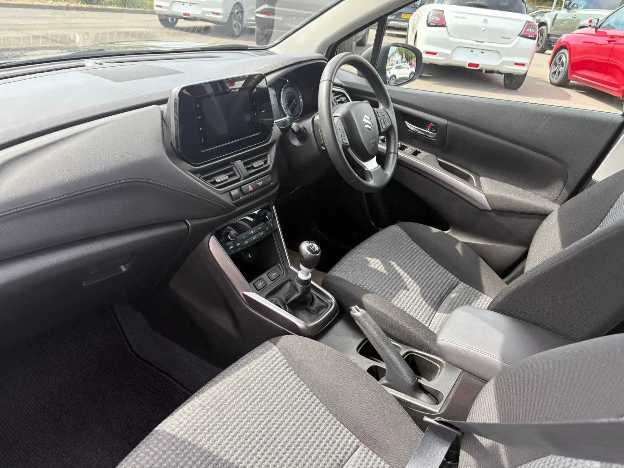 Suzuki S-Cross Image 9
