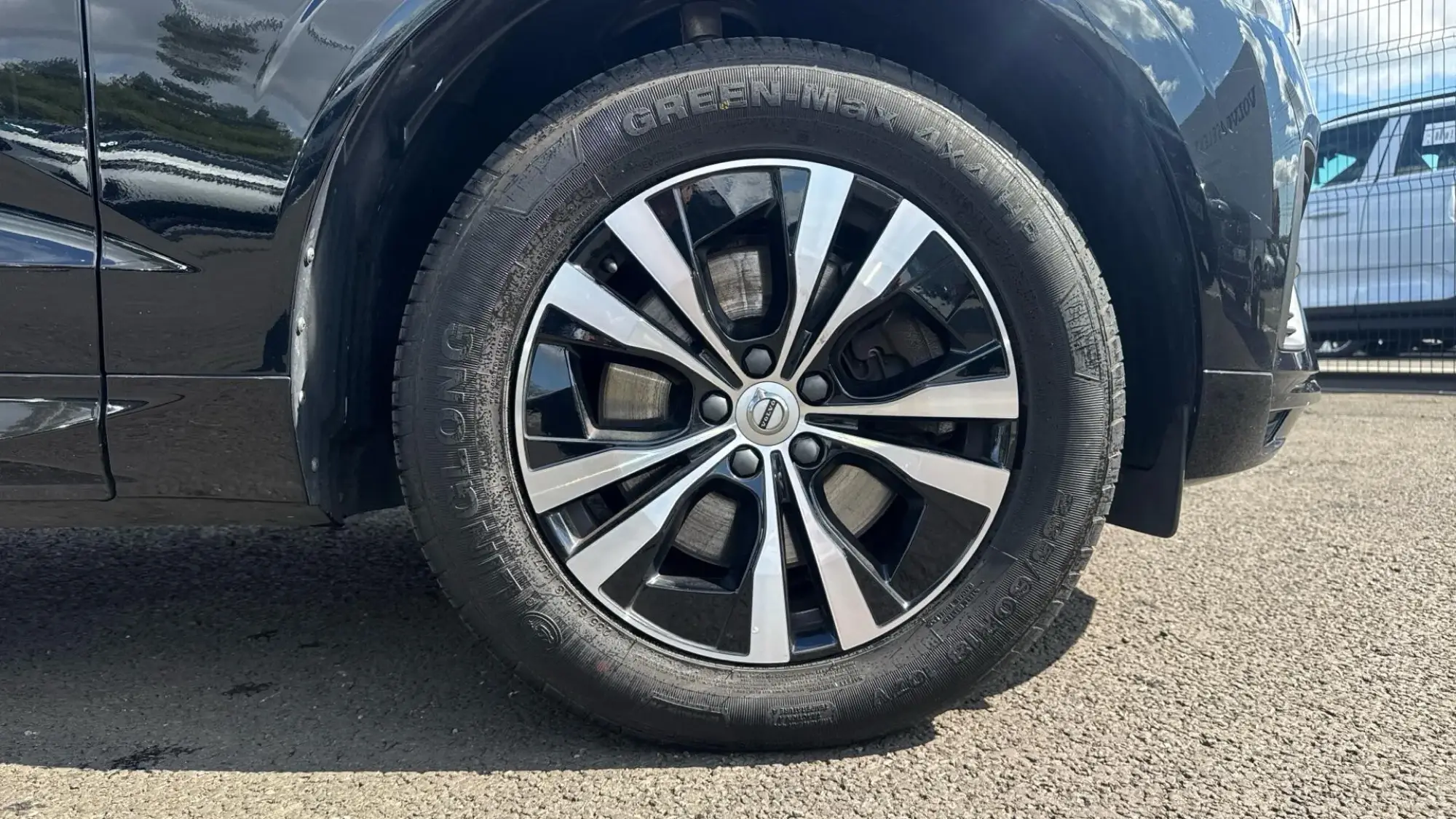 Volvo XC60 Image 9