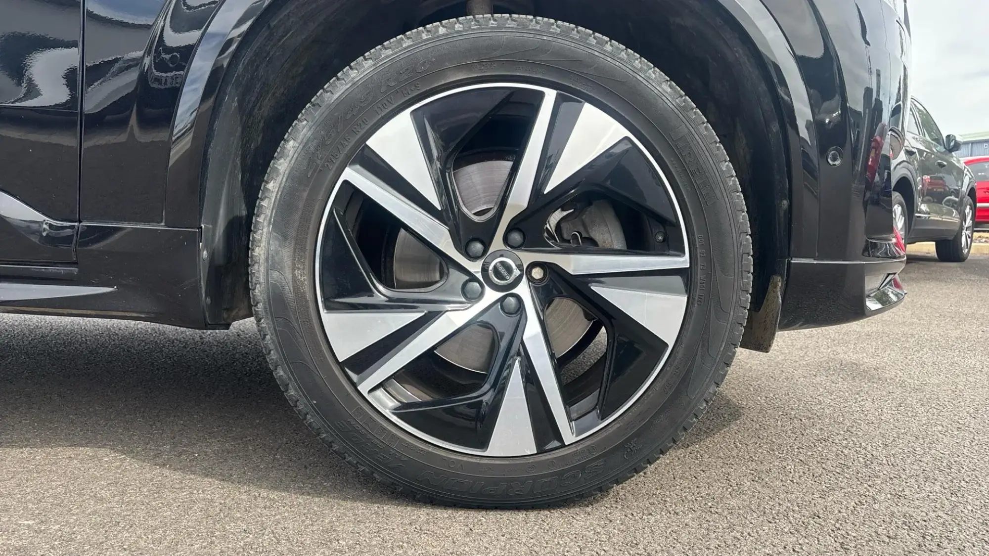 Volvo XC90 Image 9
