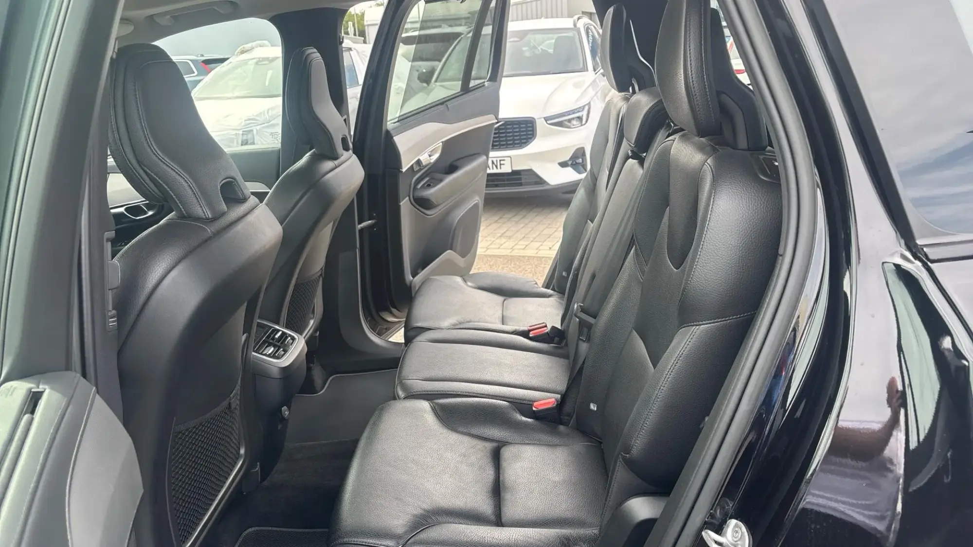 Volvo XC90 Image 31