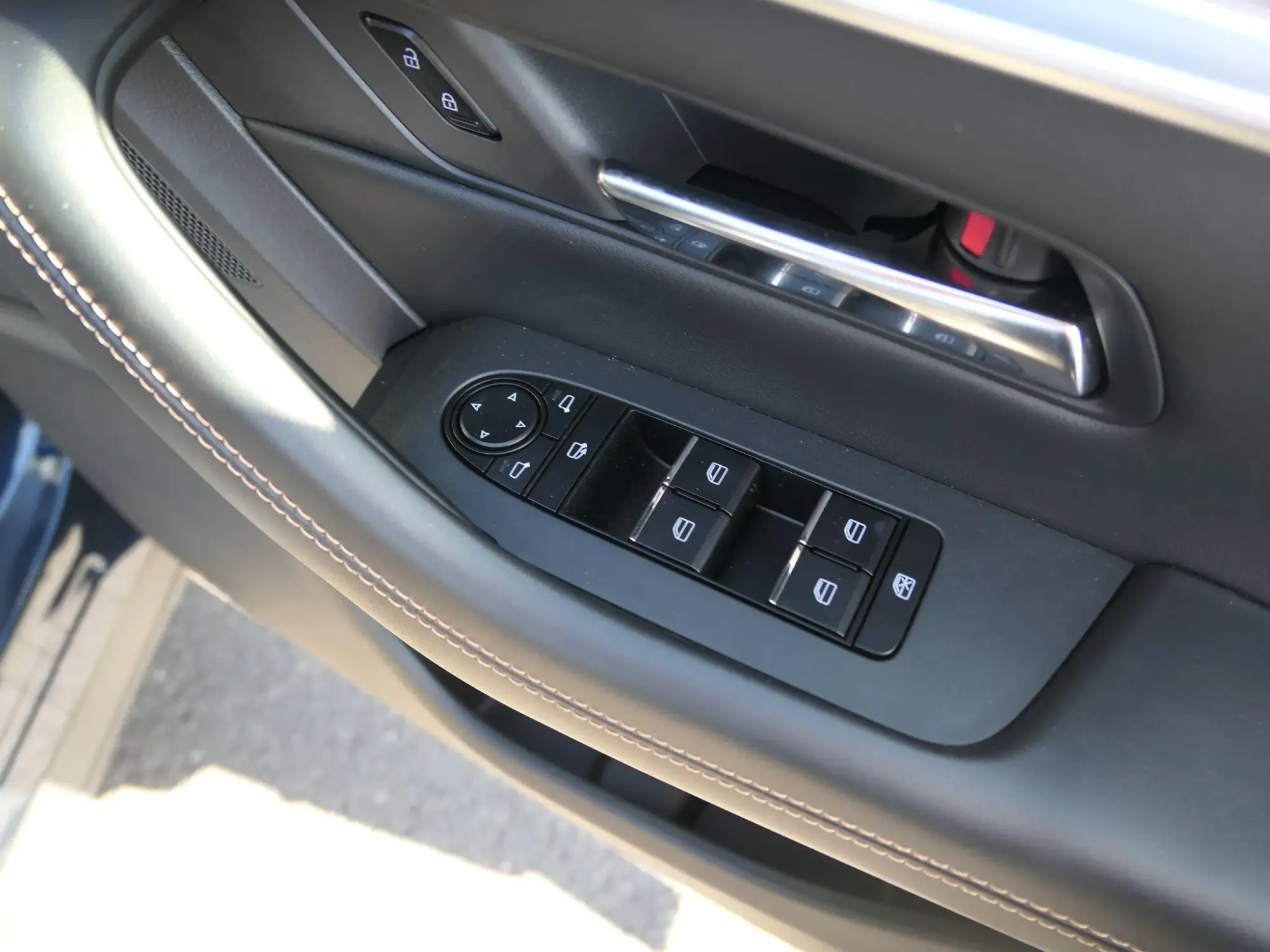 Mazda CX-60 PHEV Image 12 Mazda CX-60 PHEV Image 12