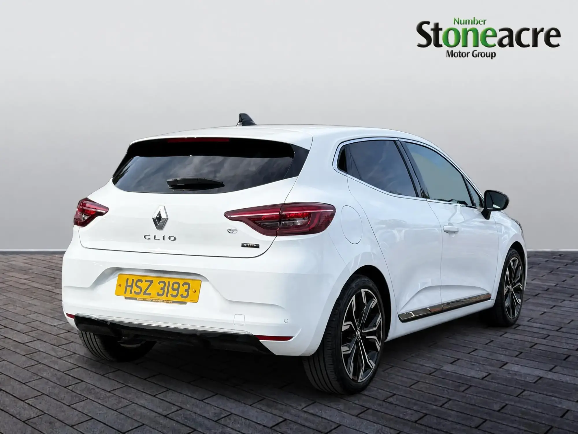 Renault Clio E-Tech Image 3 Renault Clio E-Tech Image 3