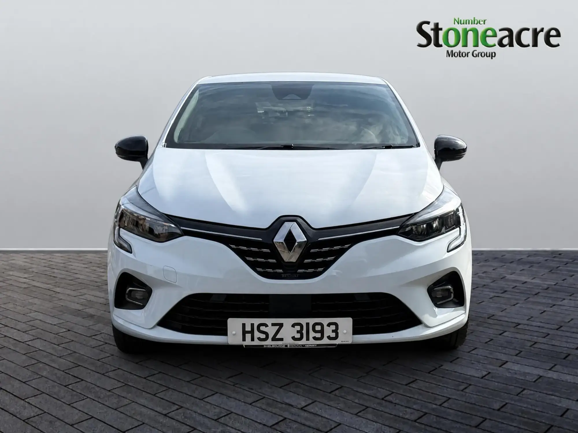 Renault Clio E-Tech Image 8 Renault Clio E-Tech Image 8