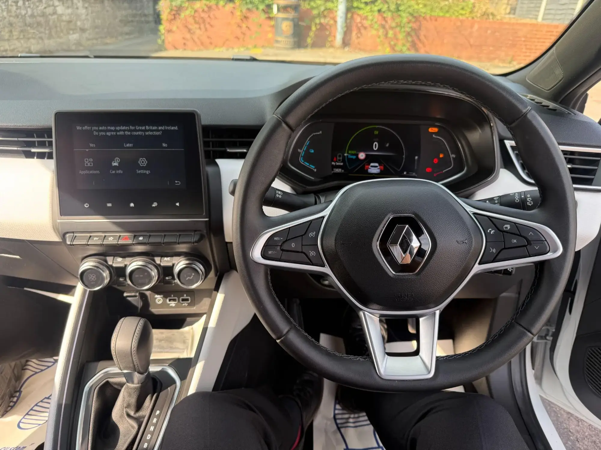 Renault Clio E-Tech Image 23 Renault Clio E-Tech Image 23