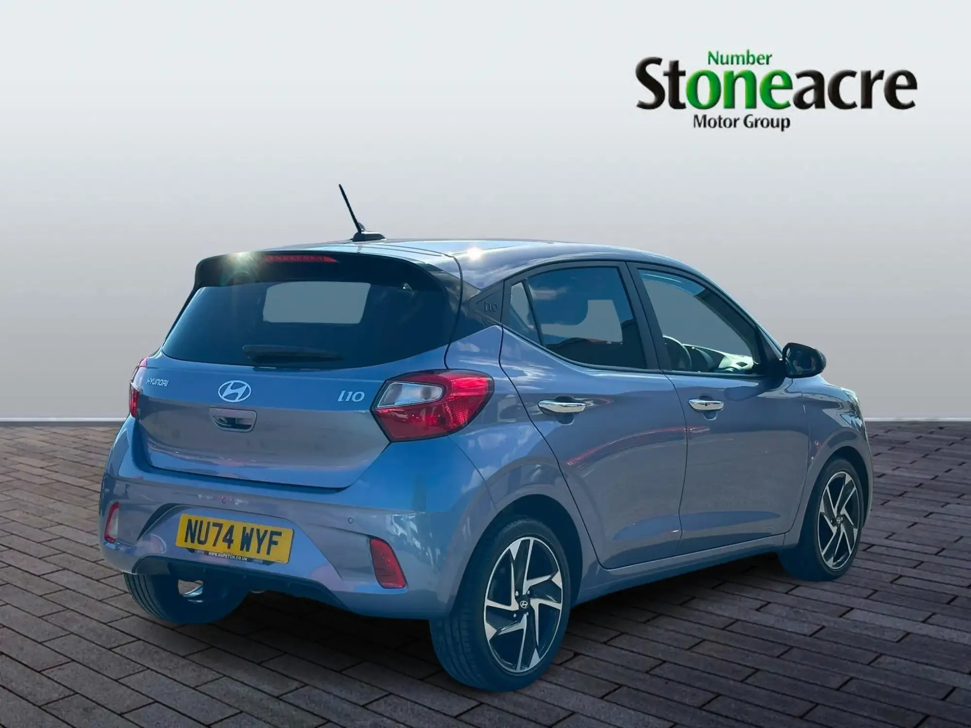 Hyundai i10 Image 2 Hyundai i10 Image 2