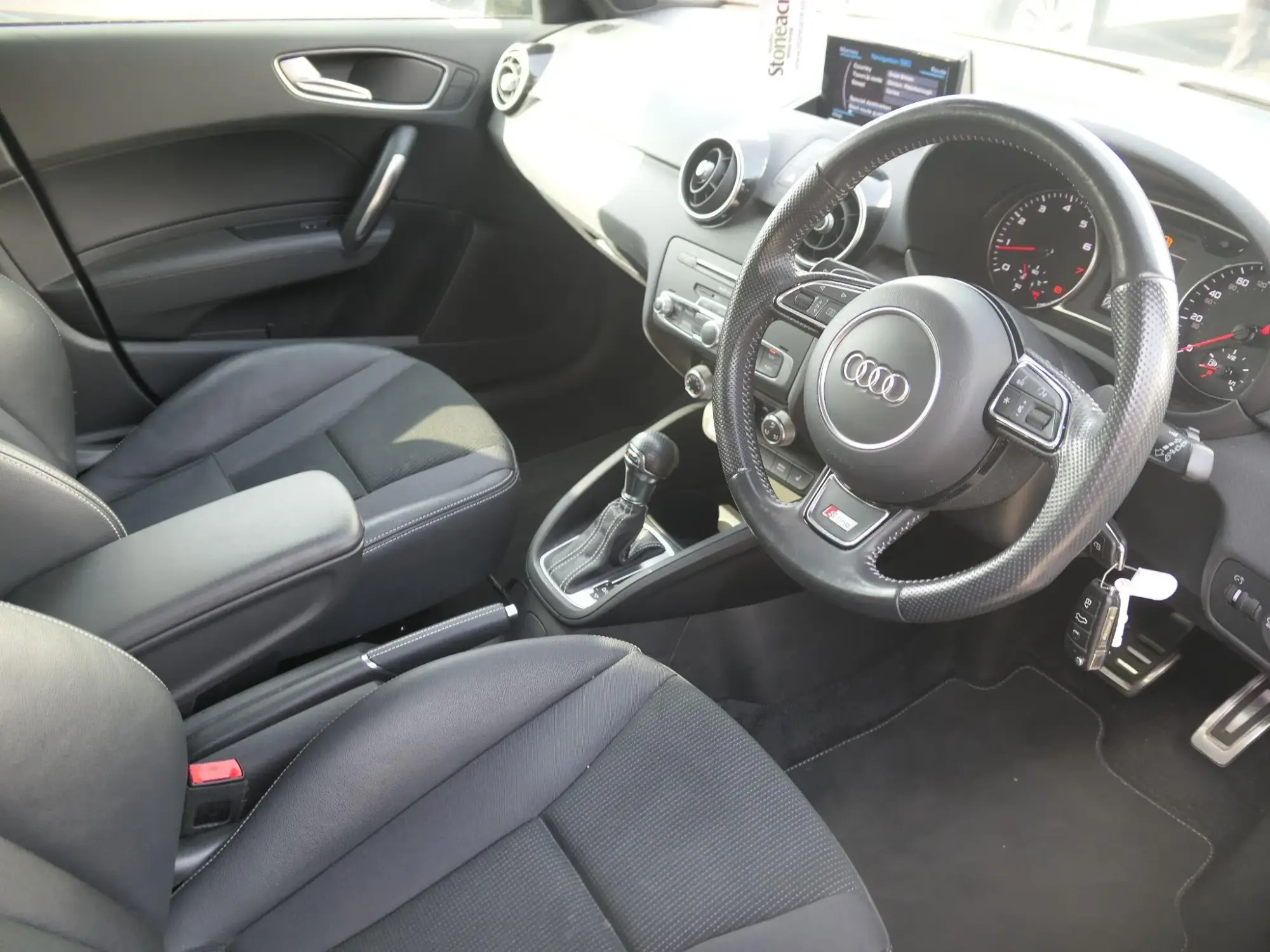 Audi A1 Image 11