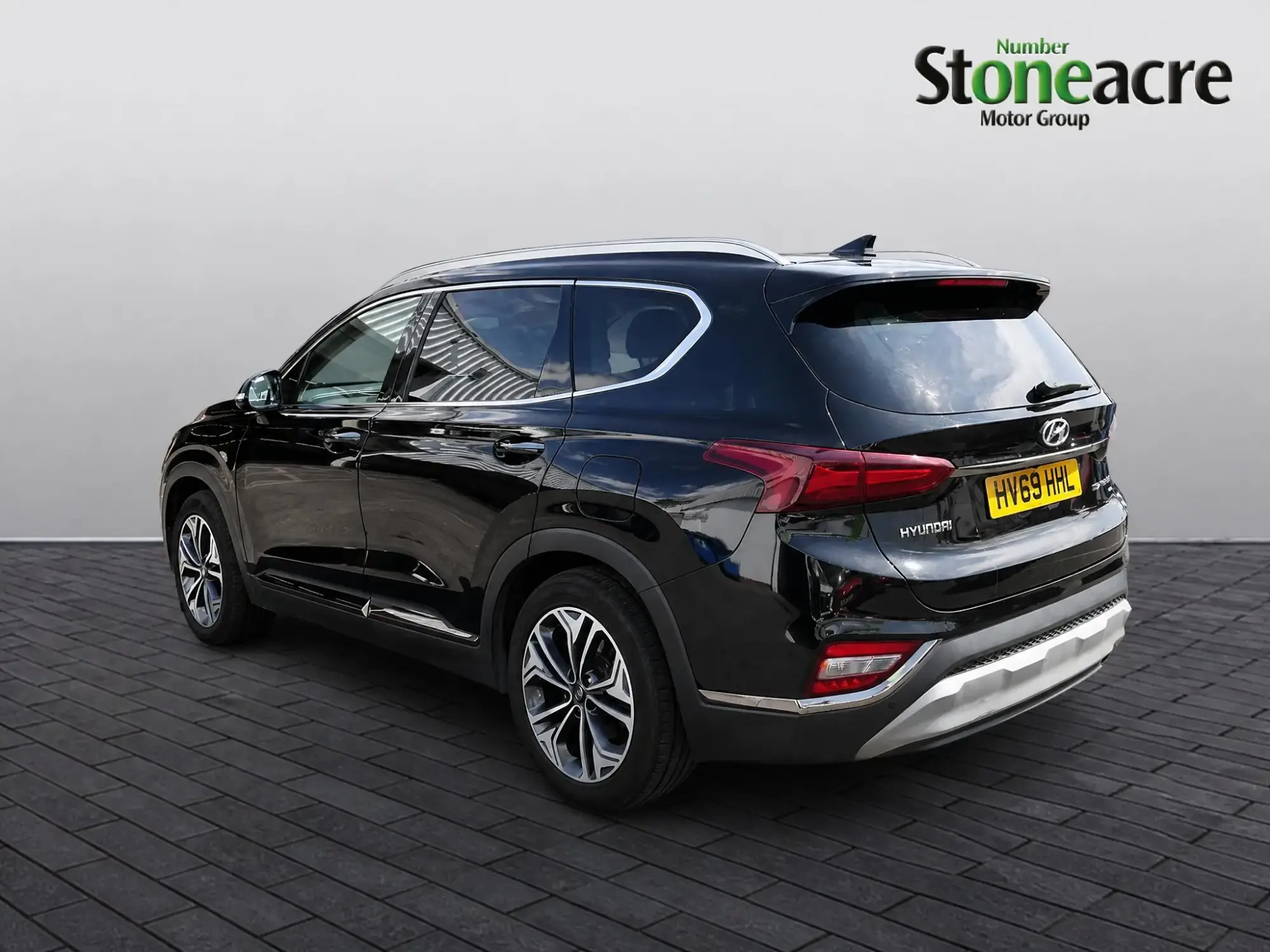 Hyundai SANTA FE Image 4