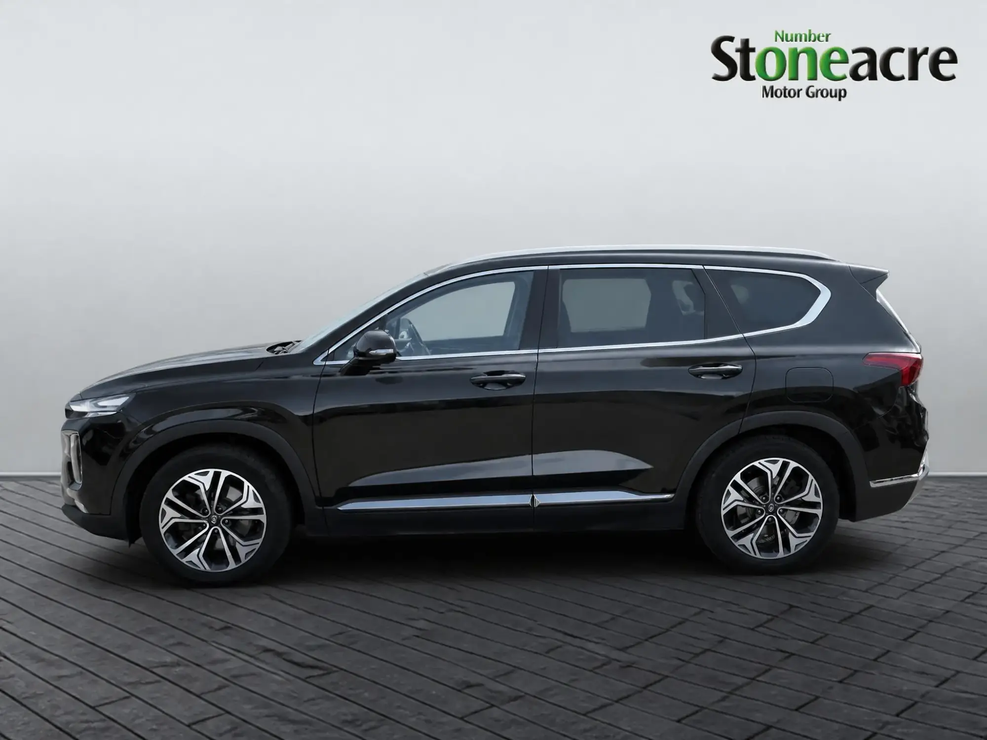 Hyundai SANTA FE Image 6