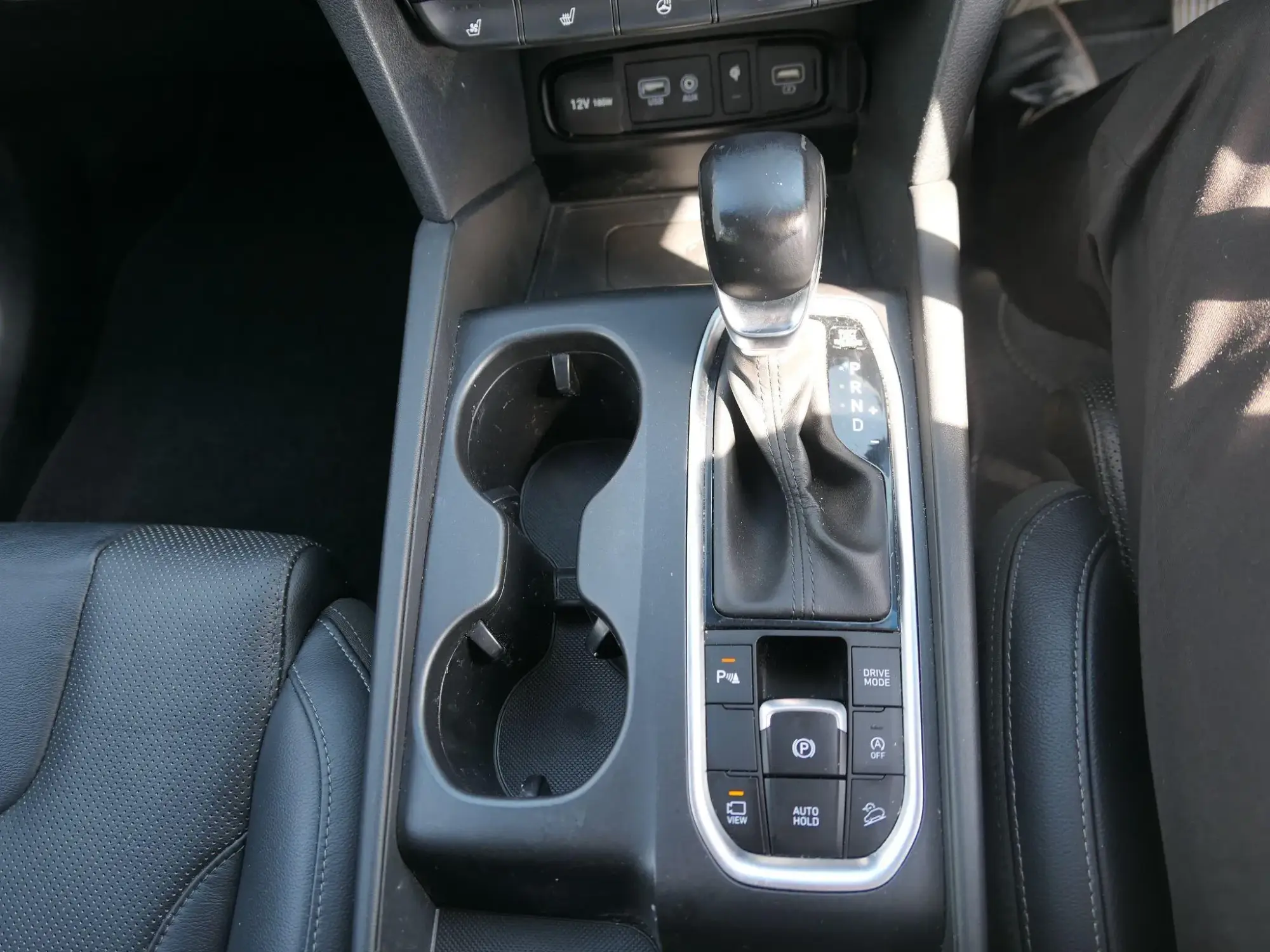 Hyundai SANTA FE Image 10
