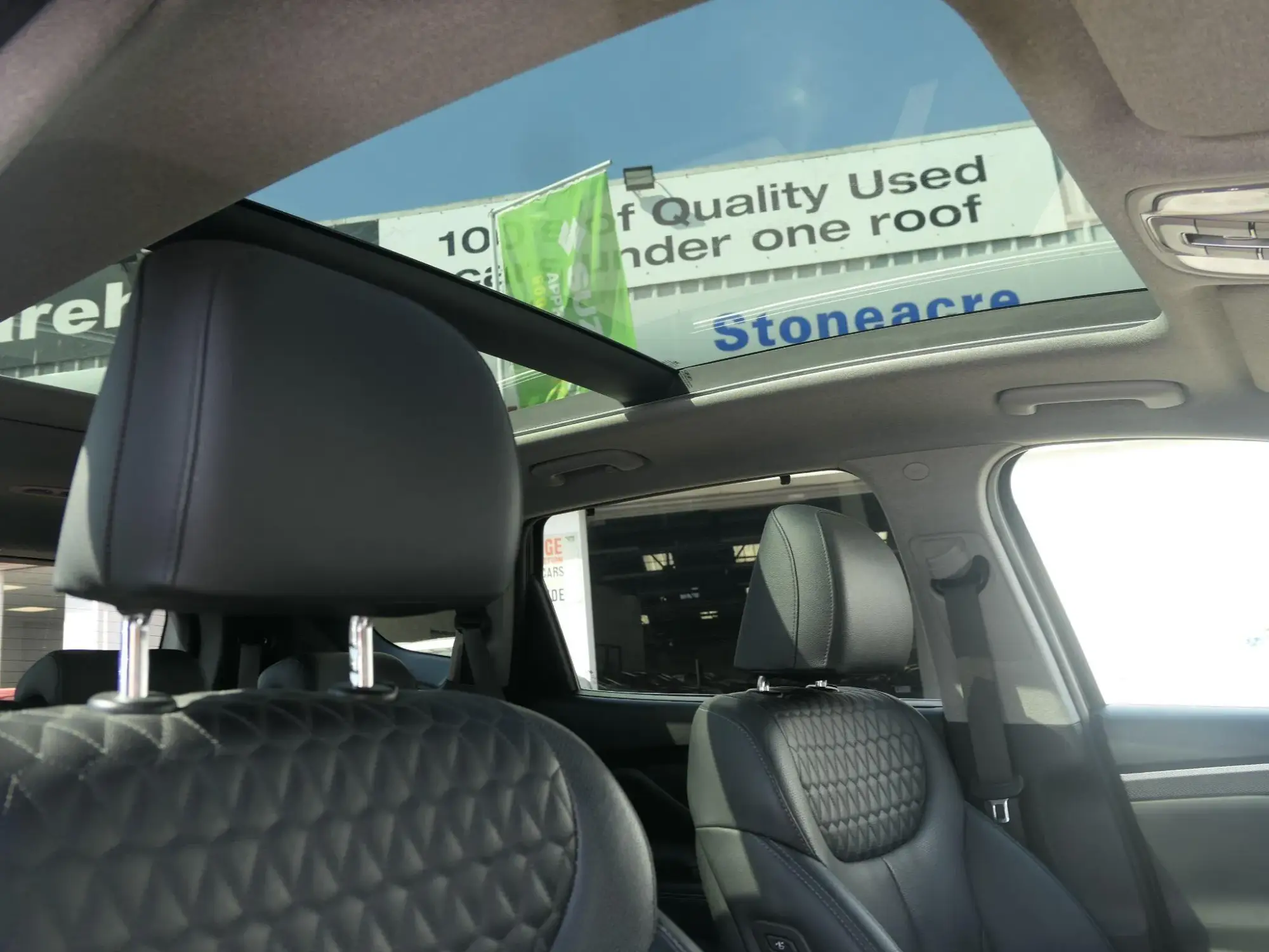 Hyundai SANTA FE Image 12