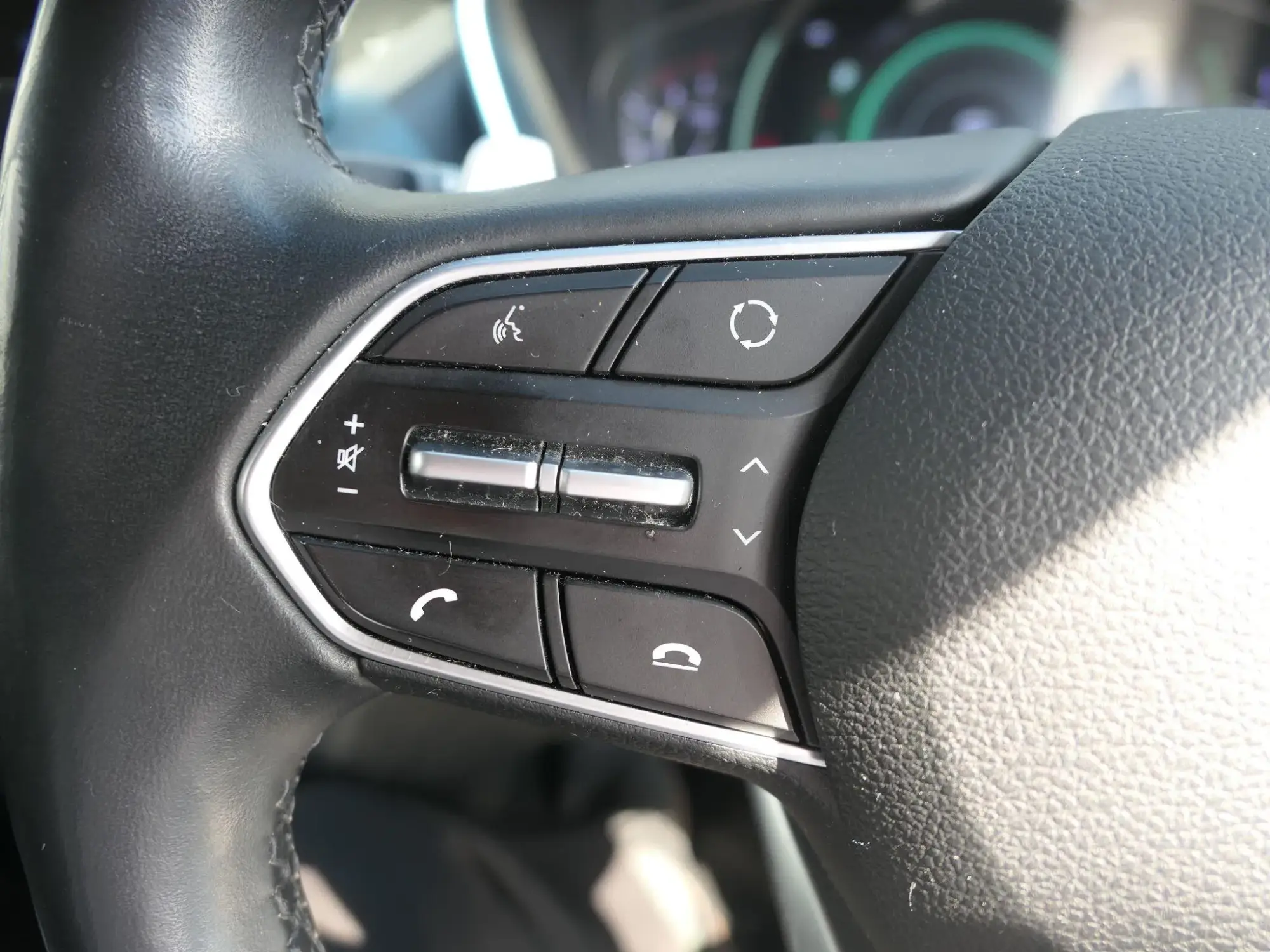 Hyundai SANTA FE Image 18