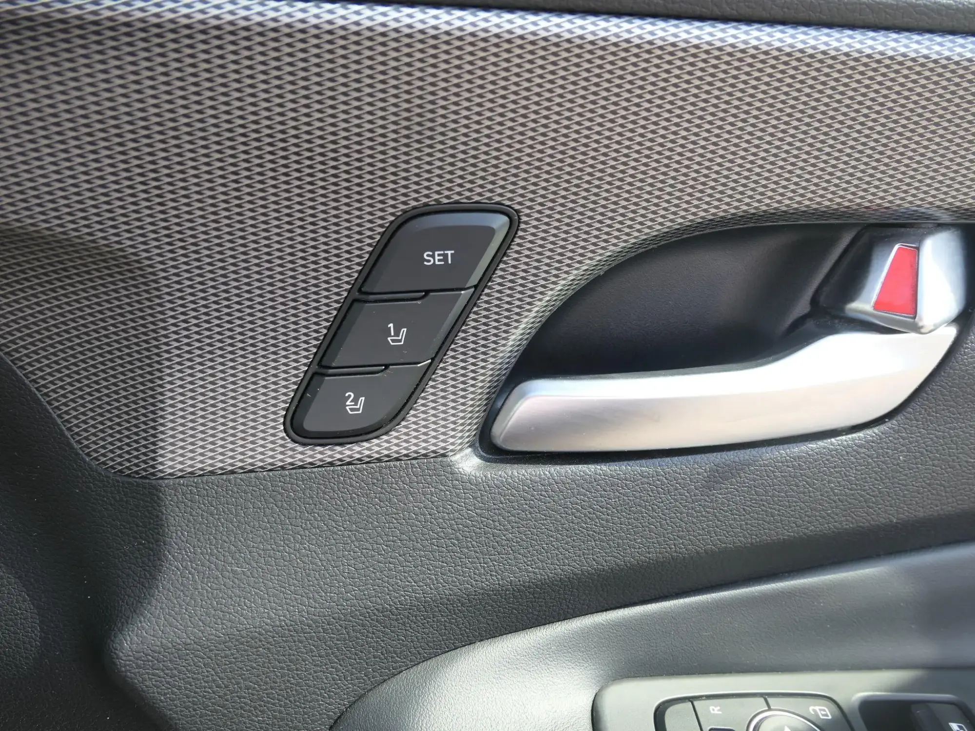 Hyundai SANTA FE Image 24