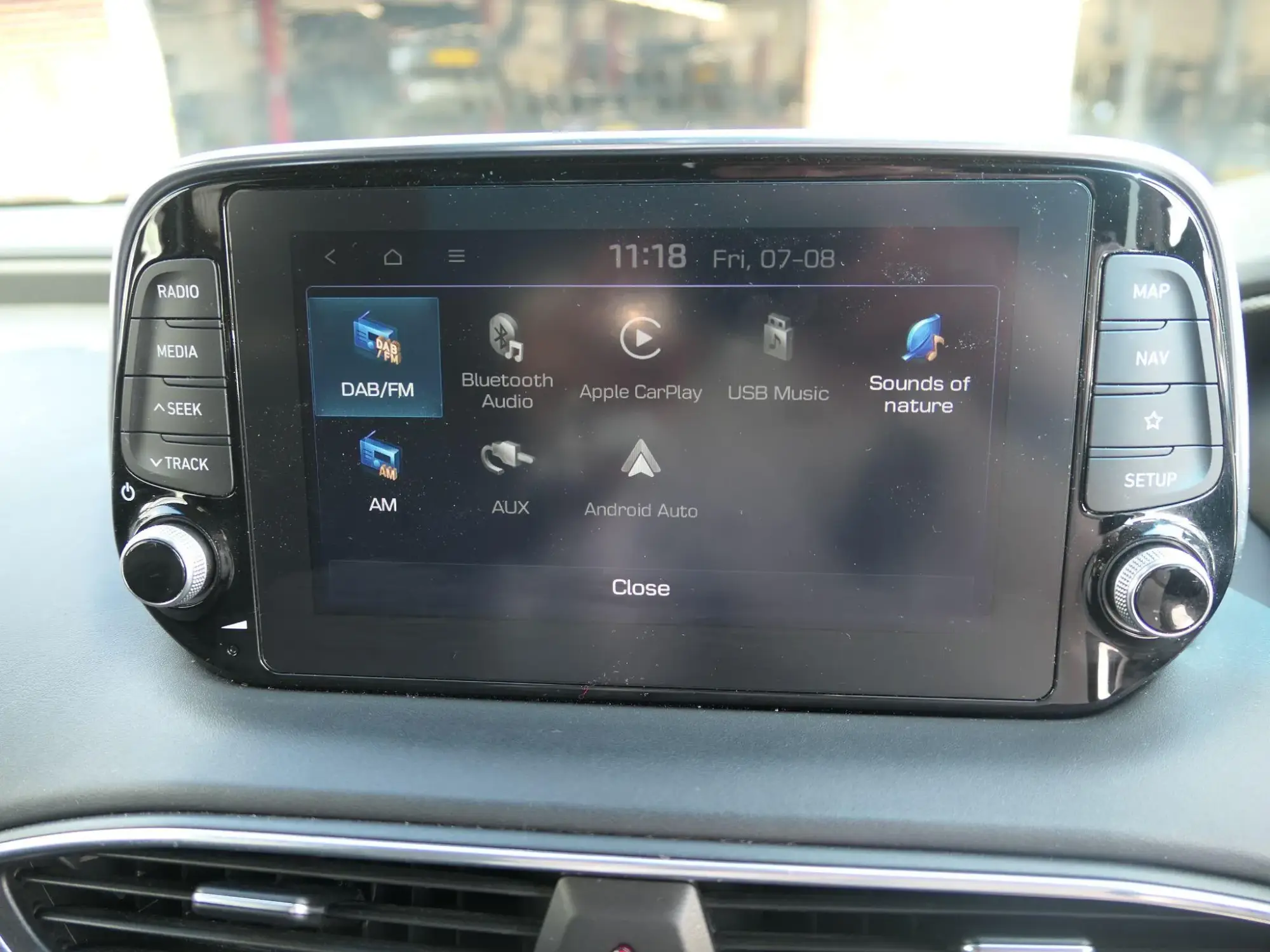 Hyundai SANTA FE Image 31