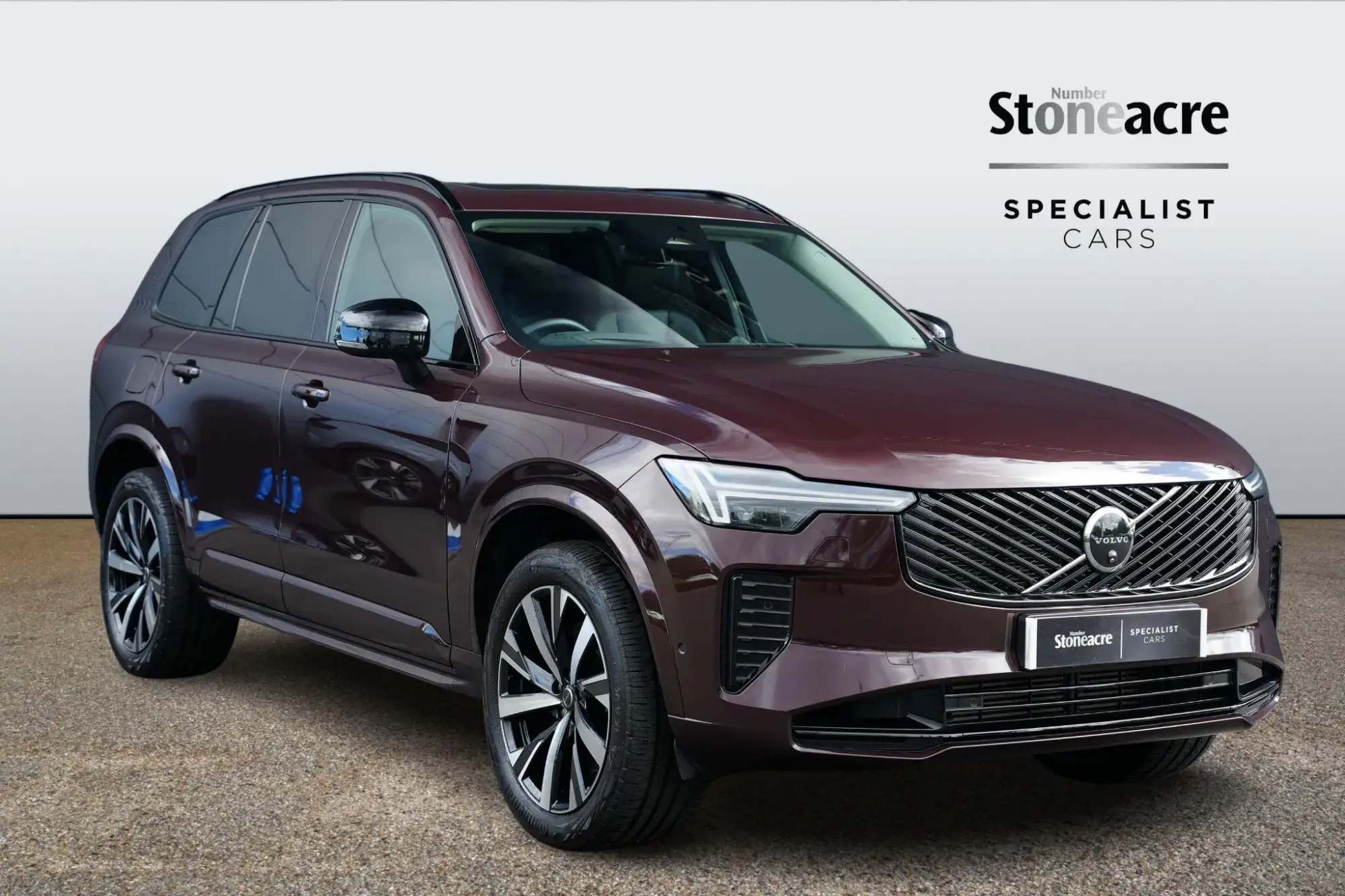 Volvo XC90 Plug-In Hybrid Image 1