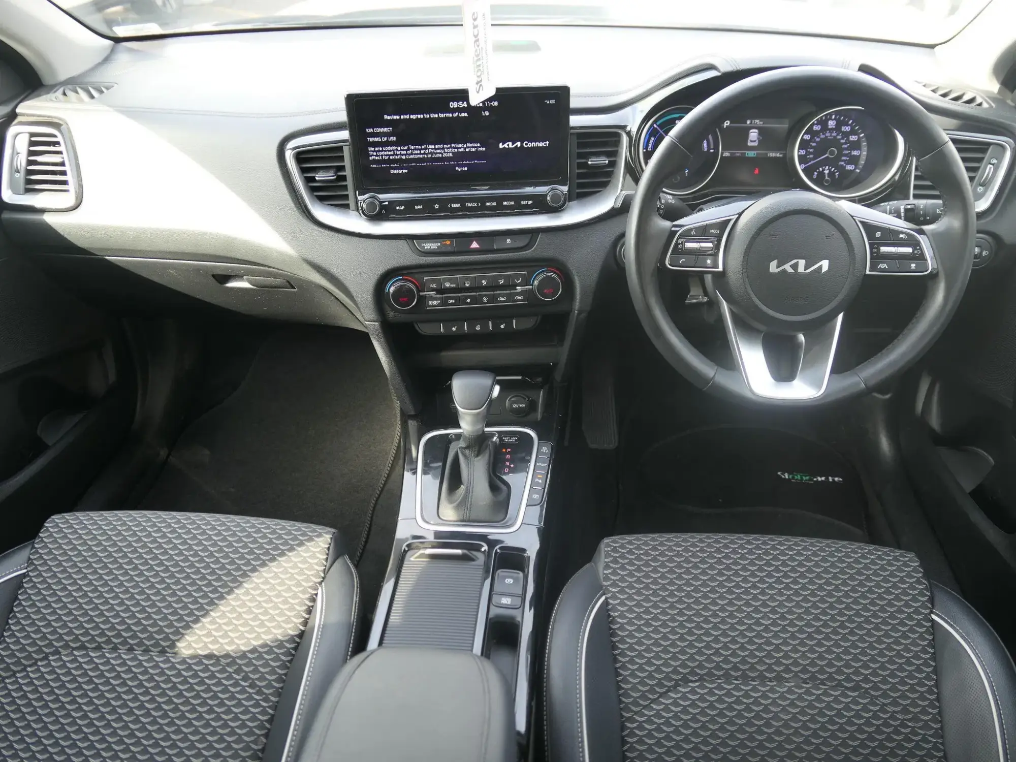 Kia XCeed Plug-In Hybrid Image 9