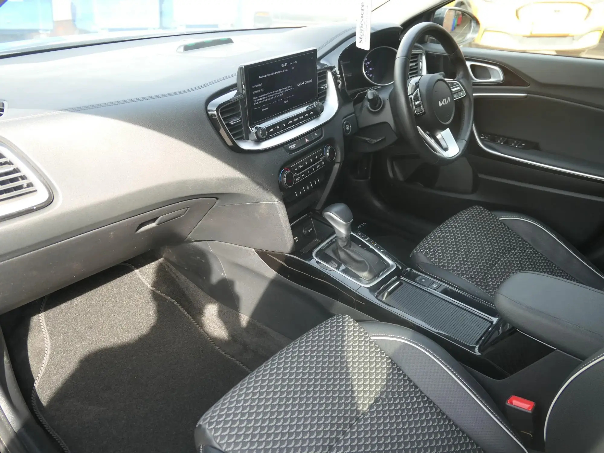 Kia XCeed Plug-In Hybrid Image 10