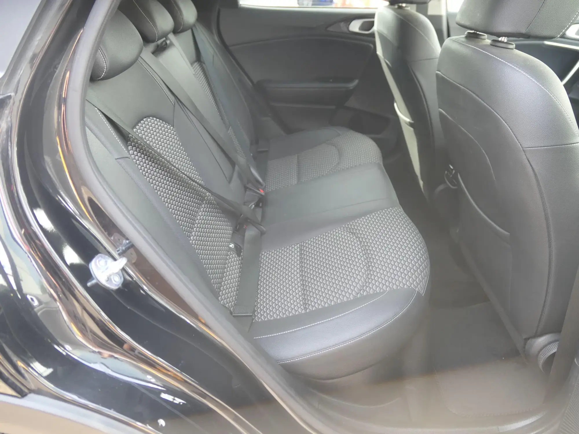 Kia XCeed Plug-In Hybrid Image 12