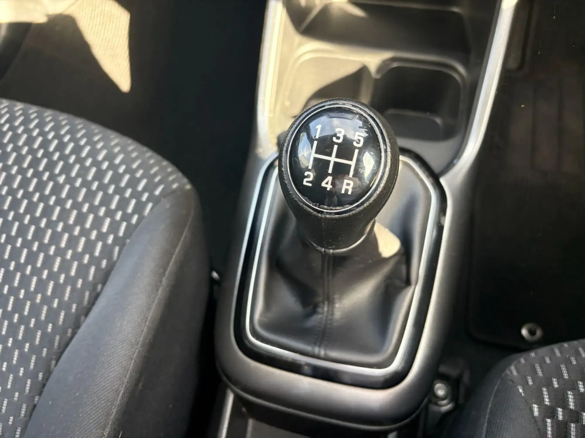 Suzuki Ignis Image 27 Suzuki Ignis Image 27