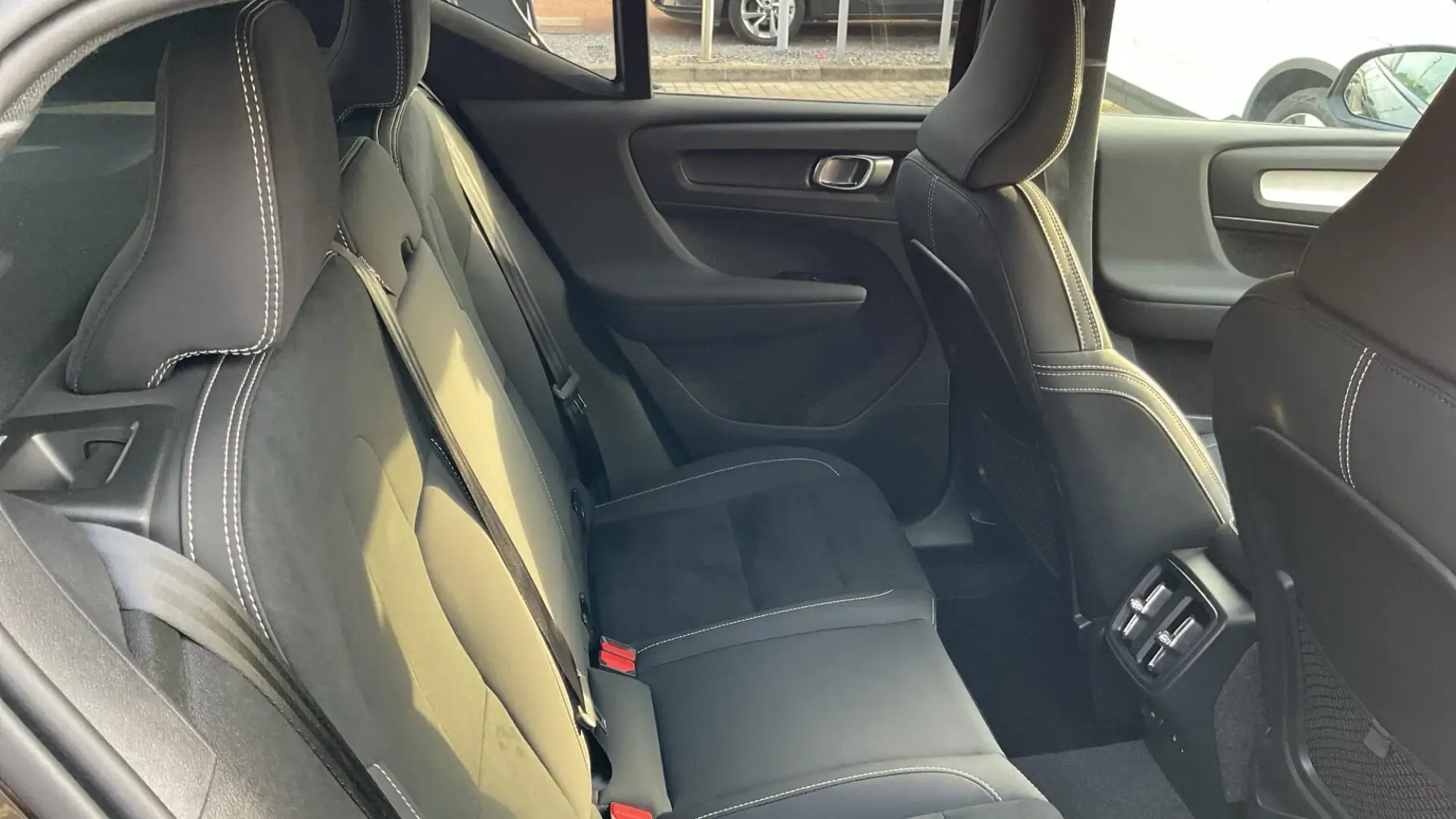 Volvo XC40 Image 6