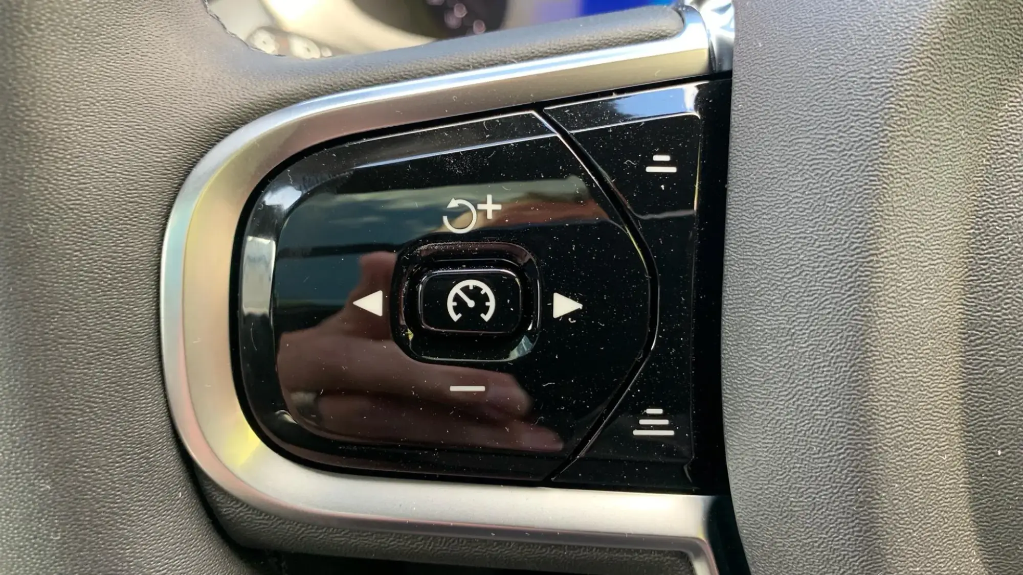 Volvo XC60 Image 21