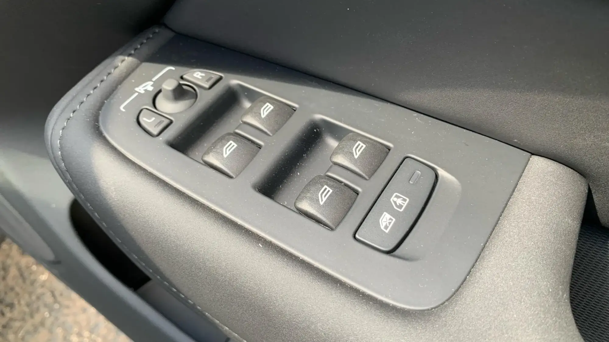 Volvo XC60 Image 24