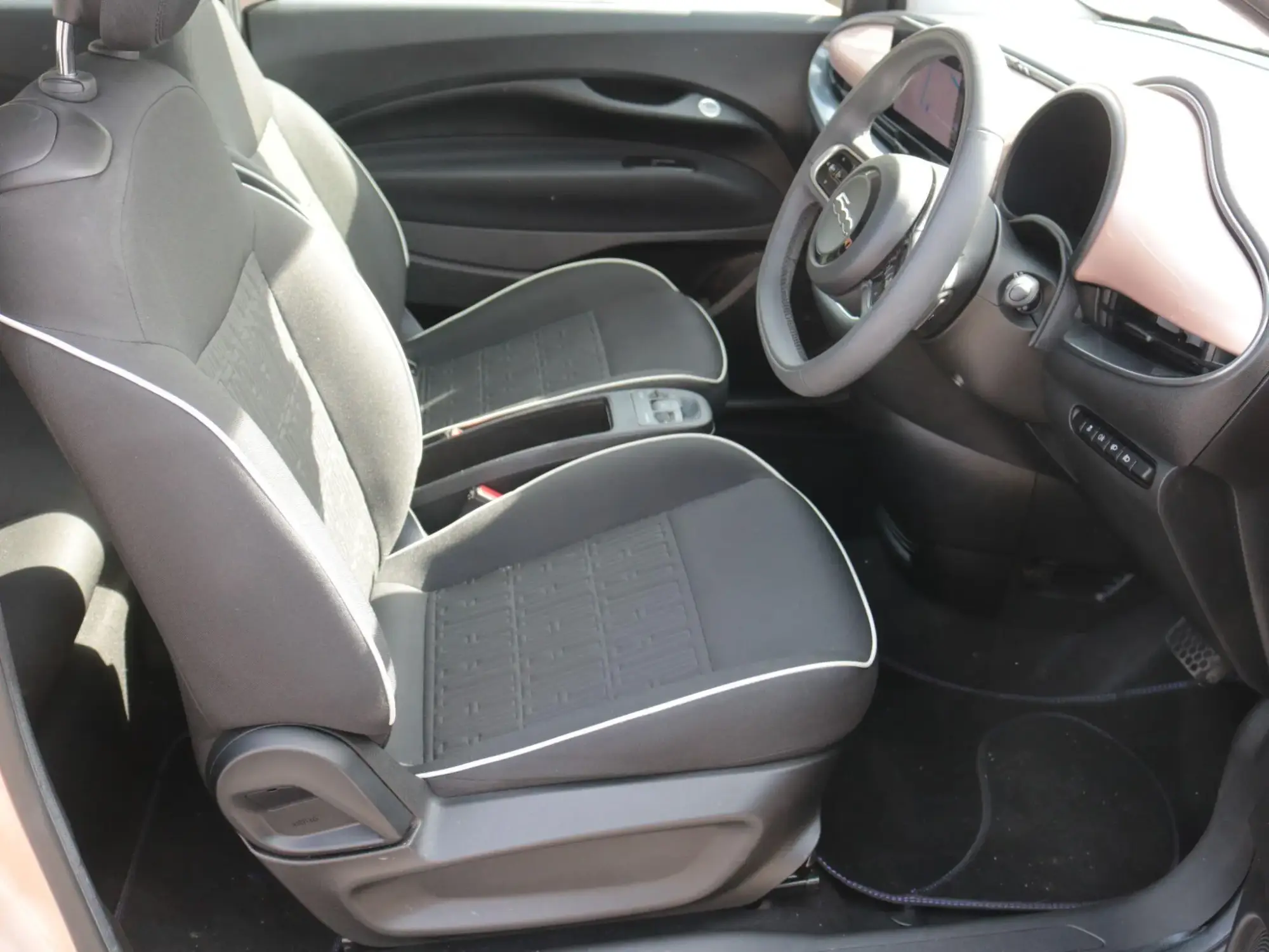 Fiat 500e Image 11 Fiat 500e Image 11