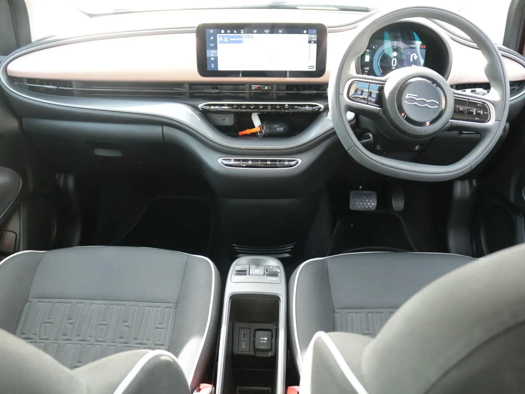Fiat 500e Image 12 Fiat 500e Image 12