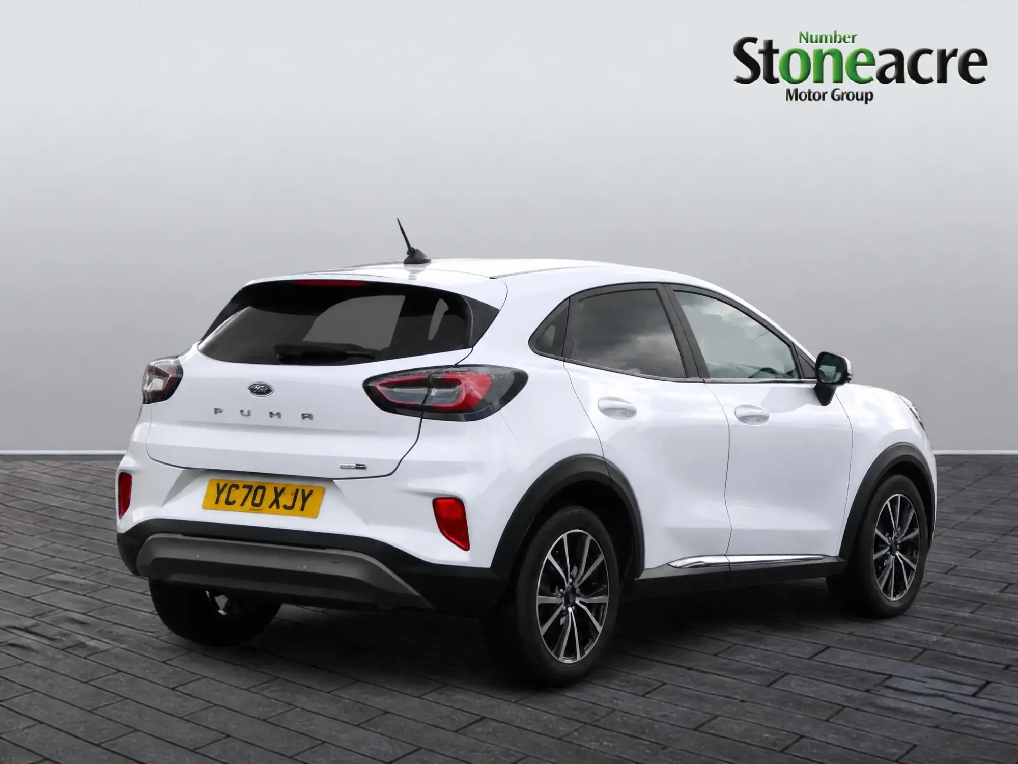 Ford Puma 1.0 EcoBoost Hybrid mHEV Titanium 5dr YC70XJY Image 3