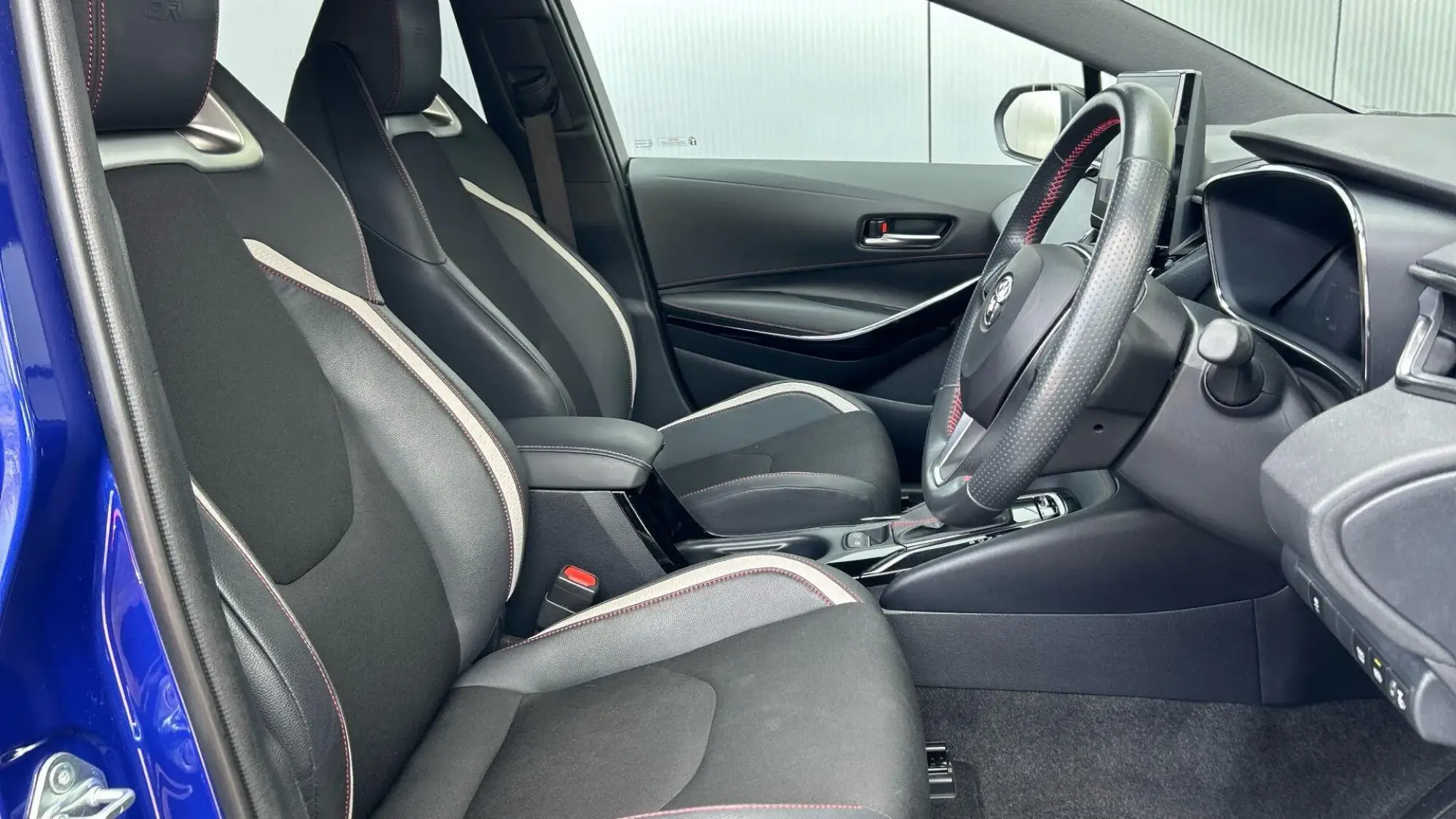 Toyota Corolla Hatchback Image 14 Toyota Corolla Hatchback Image 14