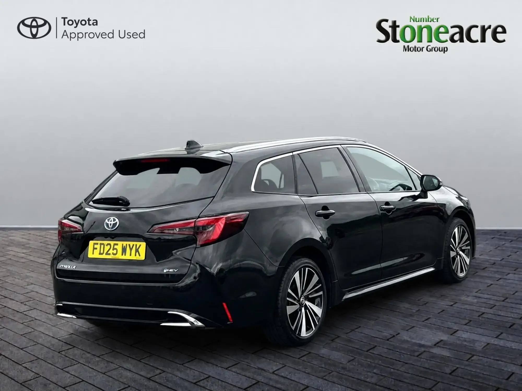 Toyota Corolla Touring Sports Image 3