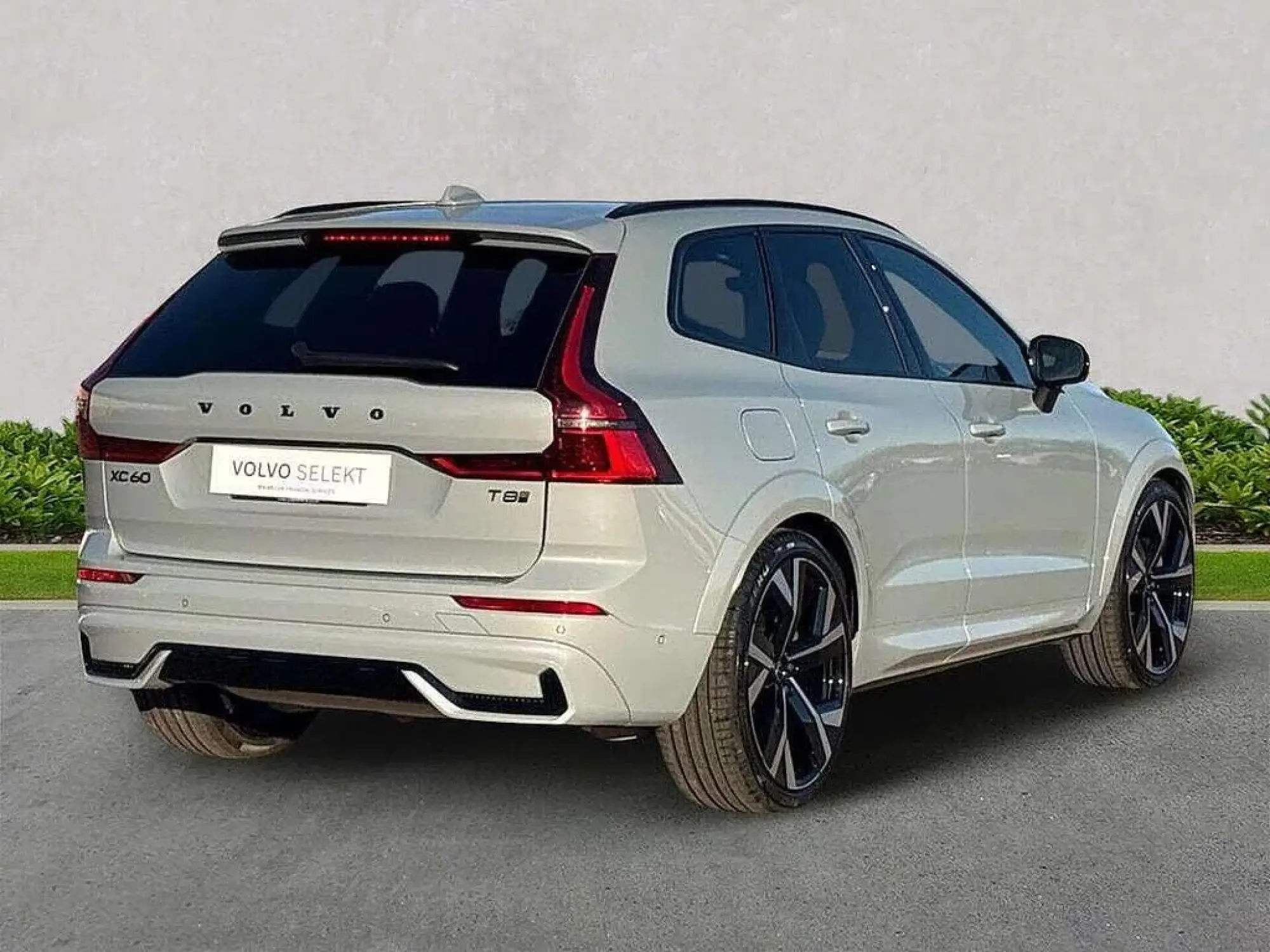 Volvo XC60 Image 8