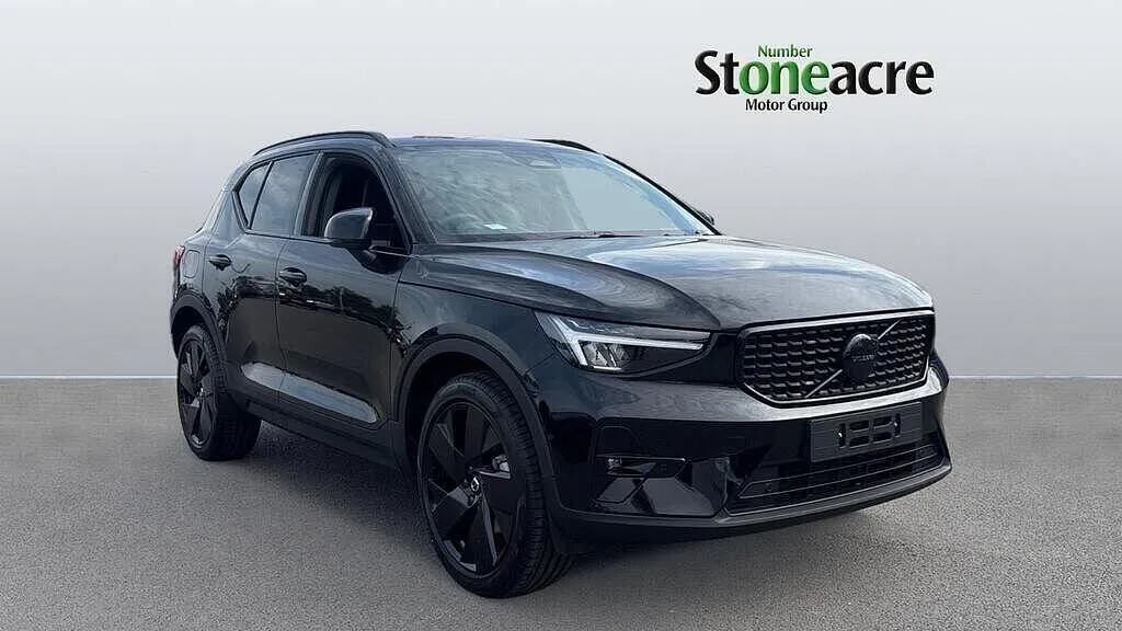 Volvo XC40 listing photo